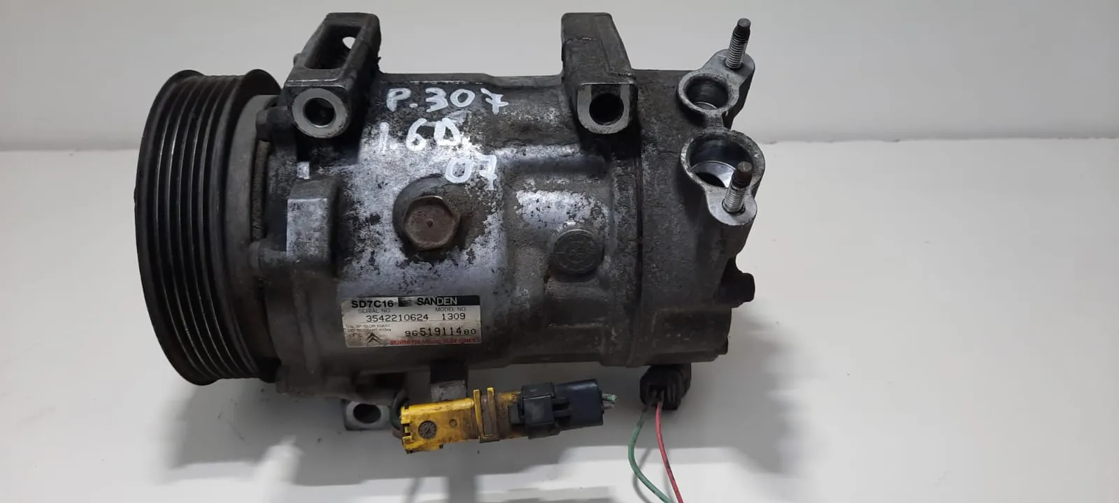 Compressore A/C Peugeot 307 del 2007 1.6 Diesel CODICE RICAMBIO : 9651911480