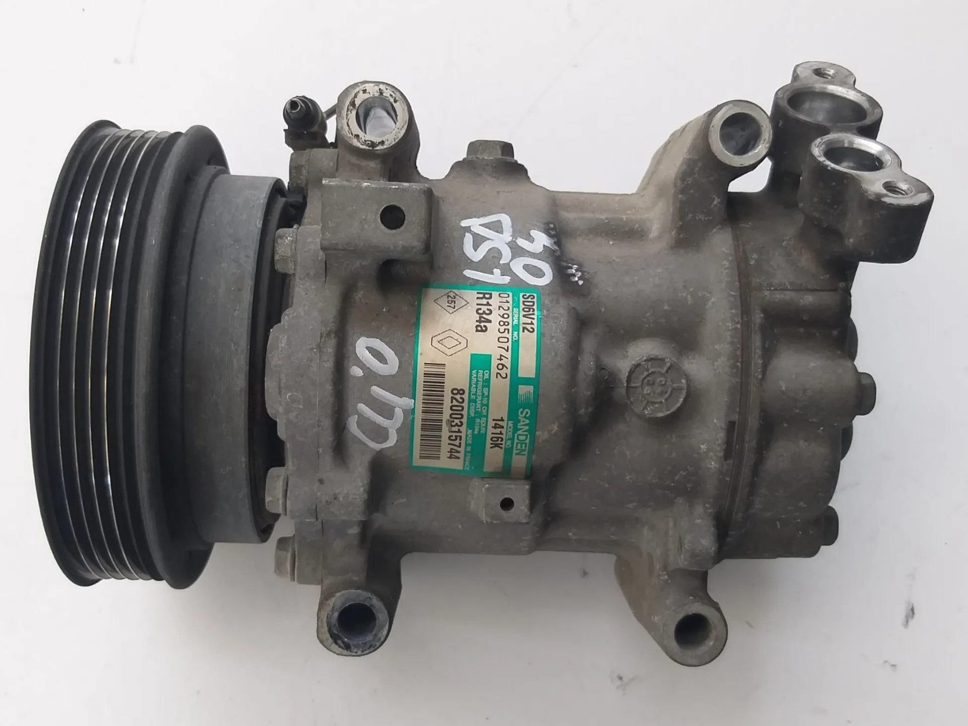 Compressore A/C Renault Clio 1.5 D del 2004 CODICE RICAMBIO : 8200315744