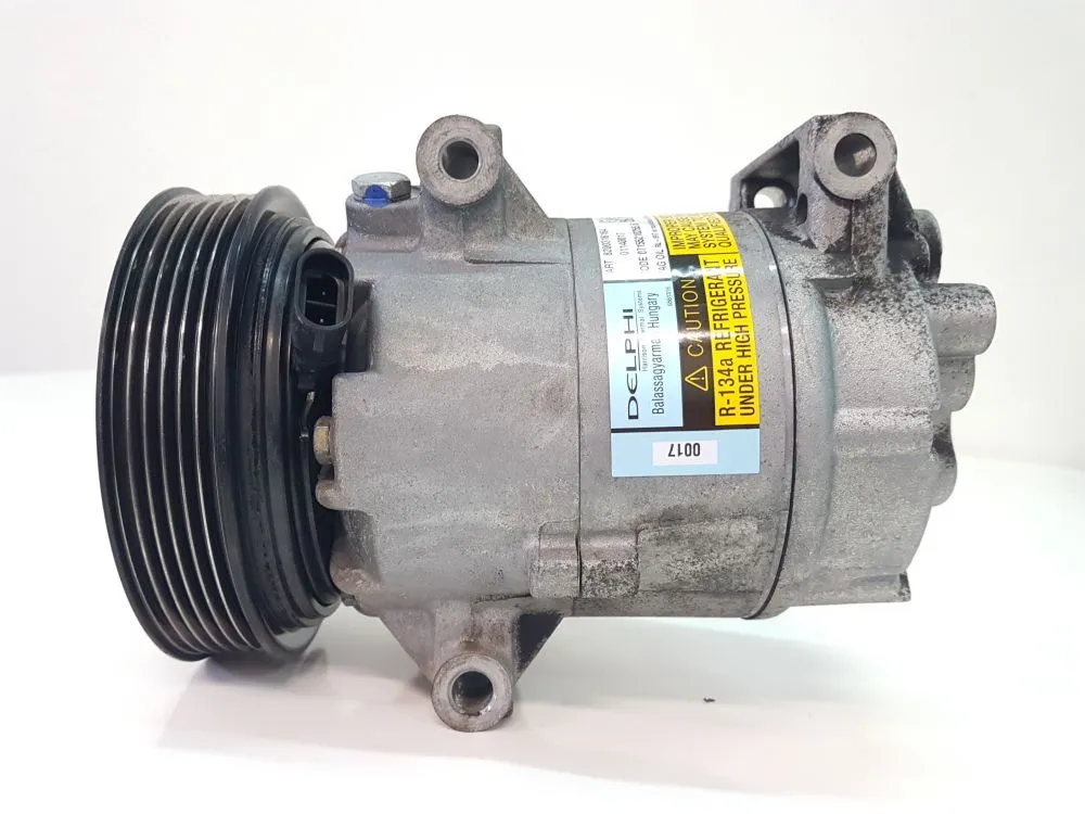 COMPRESSORE A/C con codice 8200316164 da RENAULT Megane ll Grand Tour (02>06) 1500 Diesel 78 (2005)