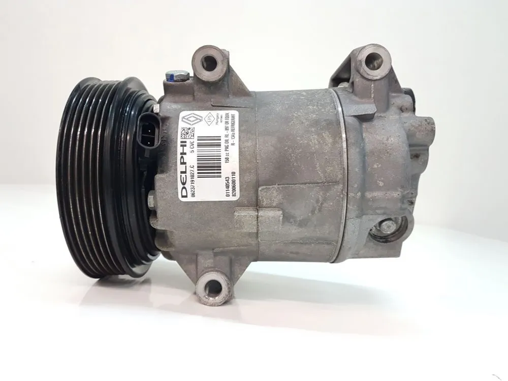 COMPRESSORE A/C con codice 8200600110 da RENAULT Megane ll S. Wagon (06>08) 1500 Diesel 78 (2007)