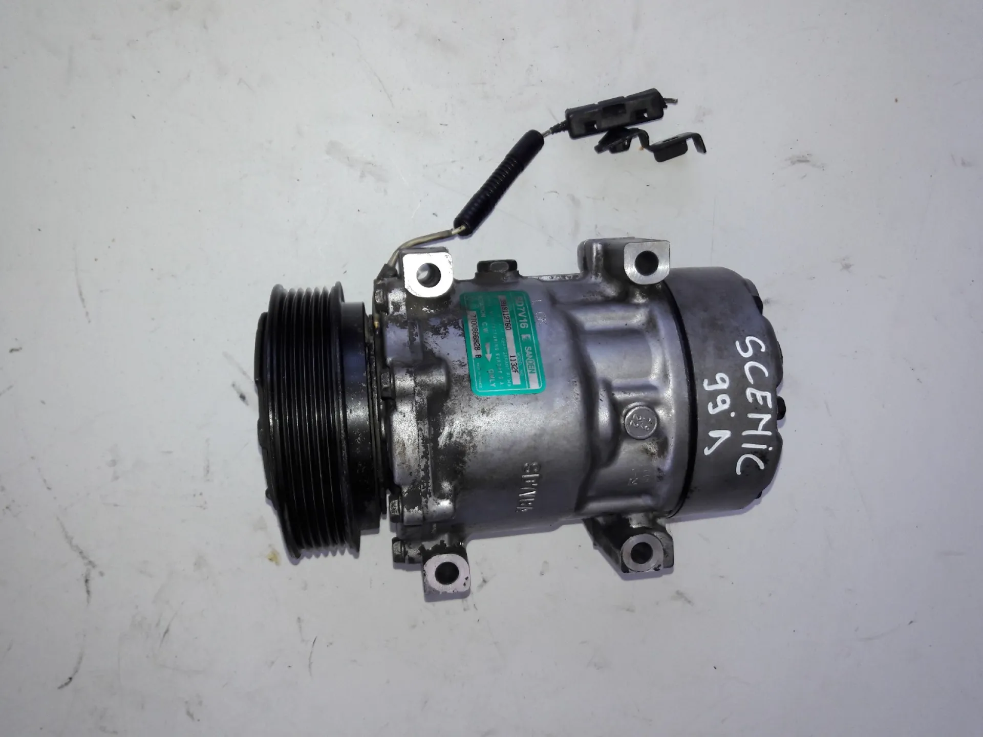 Compressore A/C Renault Scenic del 1999 1.9 Diesel CODICE RICAMBIO : 7700866828B