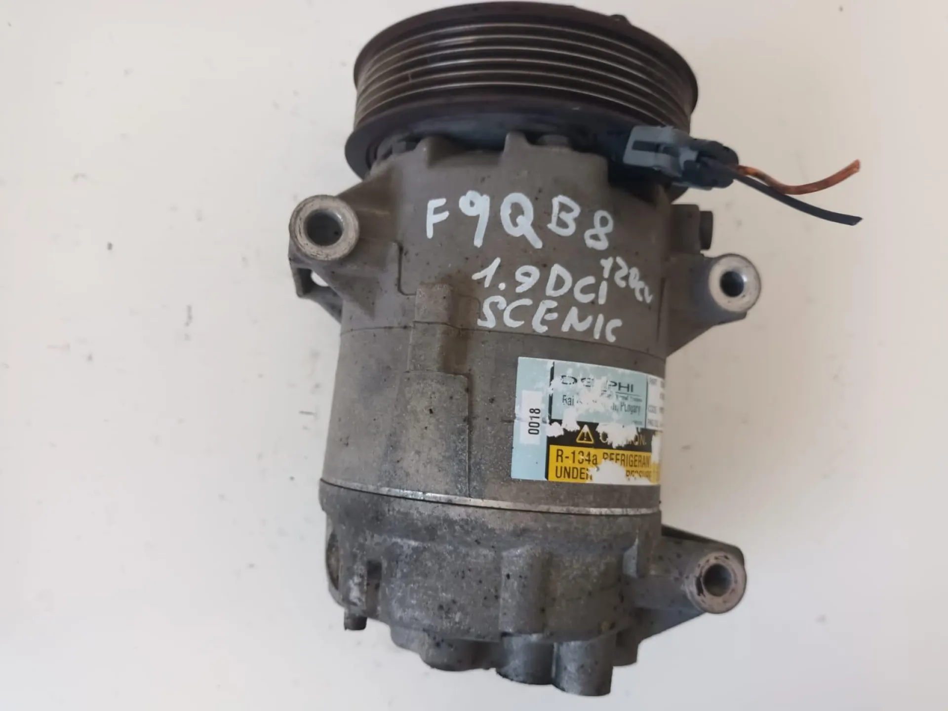 COMPRESSORE A/C con codice 8200309193 da RENAULT Scenic Serie (03>09) 1900 Diesel con codice motore F9Q B8/F9Q B8 (2006)