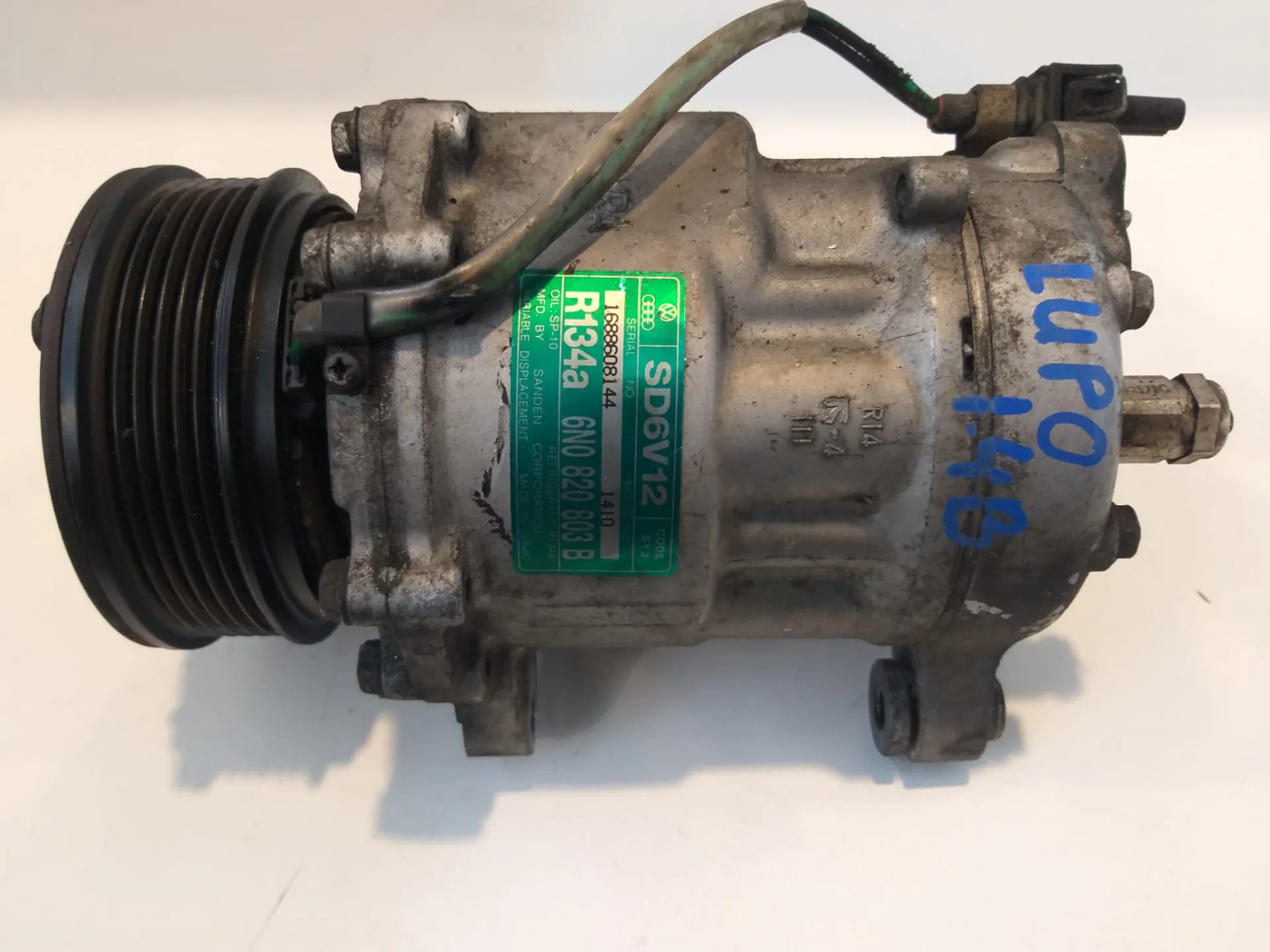 Compressore A/C Volkswagen Lupo del 2001 1.4 Benzina CODICE RICAMBIO : 6N0820803B