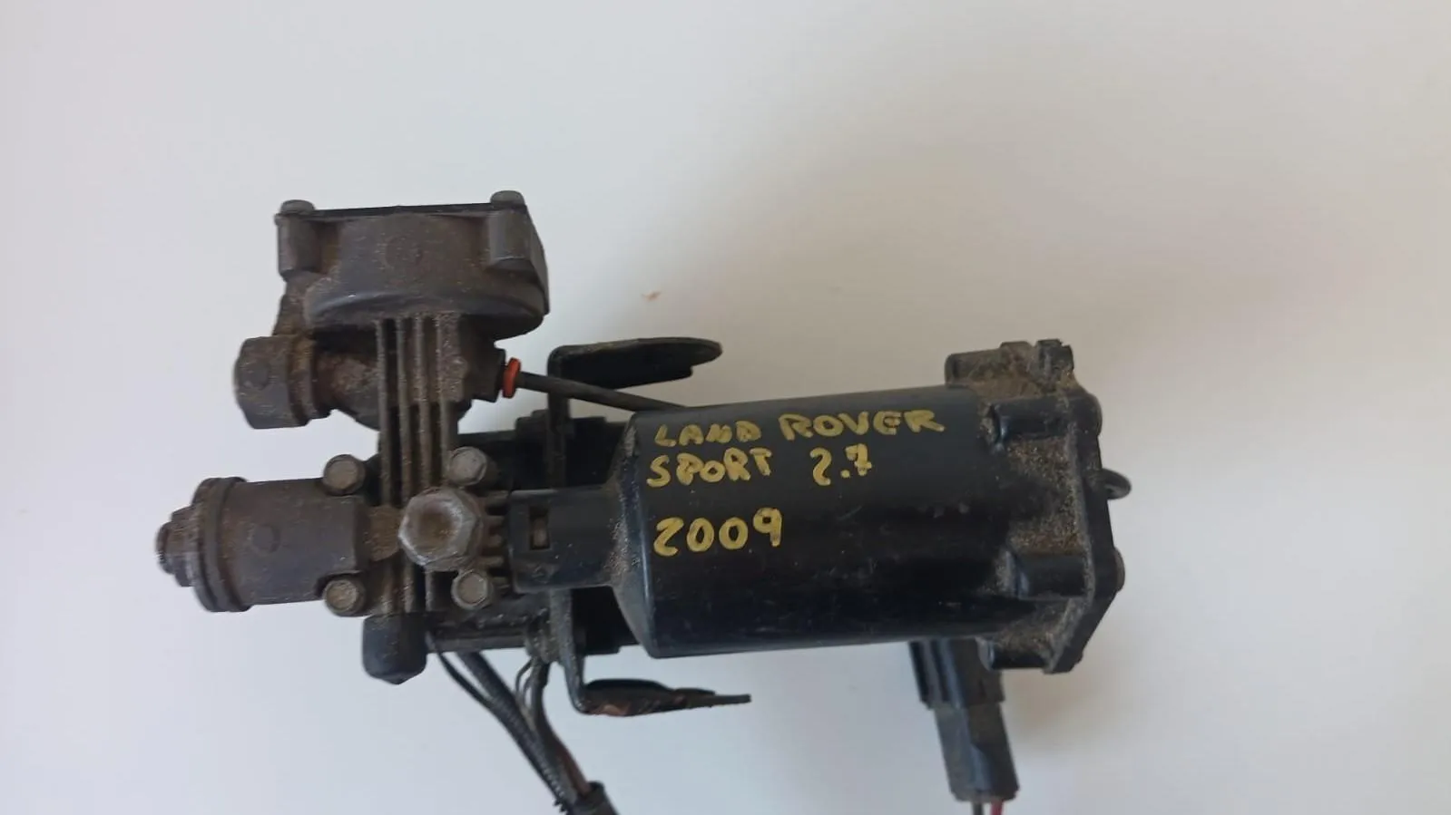 COMPRESSORE AD ARIA SOSPENSIONI con codice 6H22-19G525-A da LAND ROVER Range Rover SPORT (05>13) 2700 Diesel con codice motore 276DT/276DT (2009)