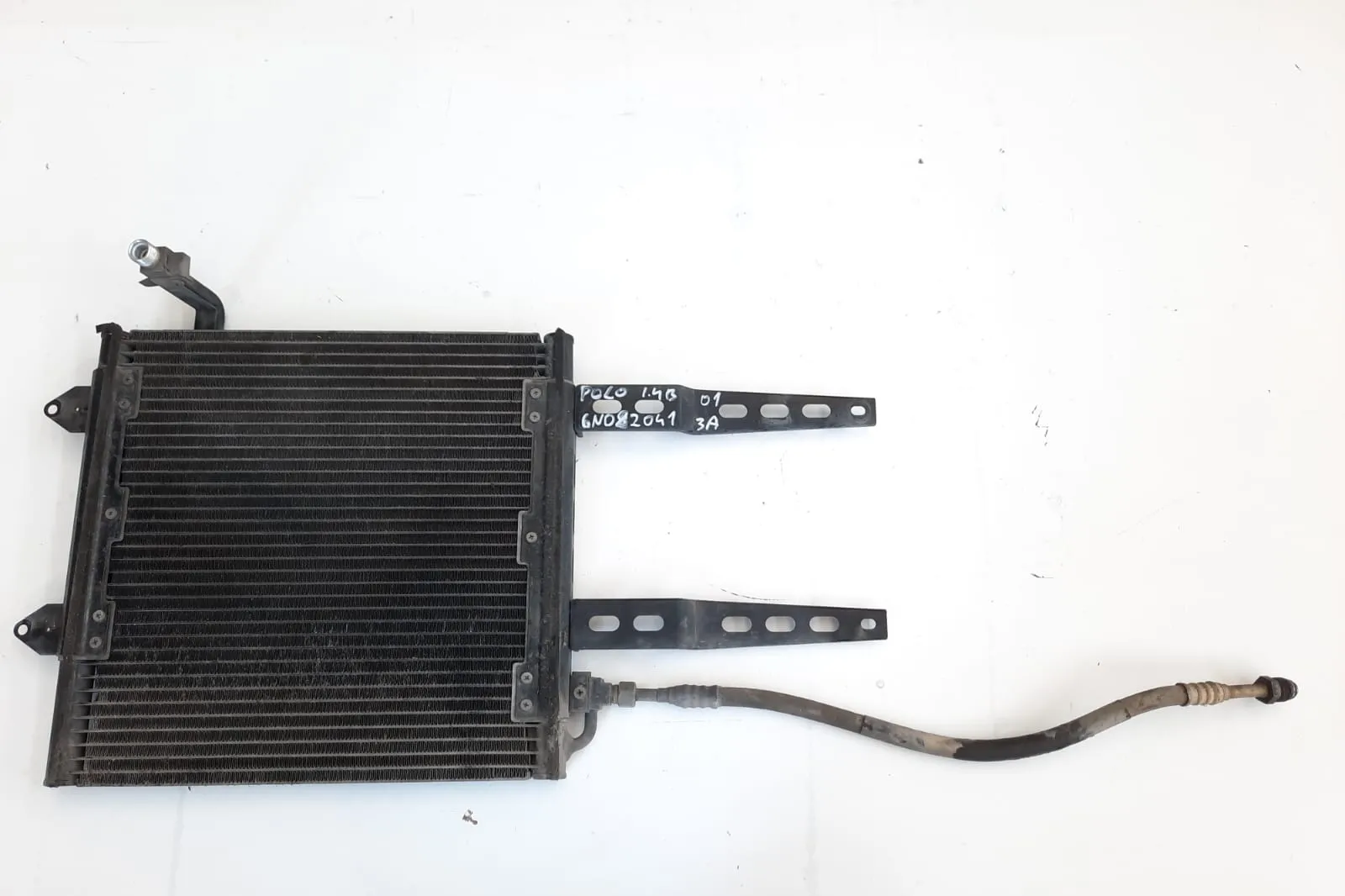 Condensatore aria VW Polo 1.4 B del 2001 CODICE RICAMBIO : 6N0820413A
