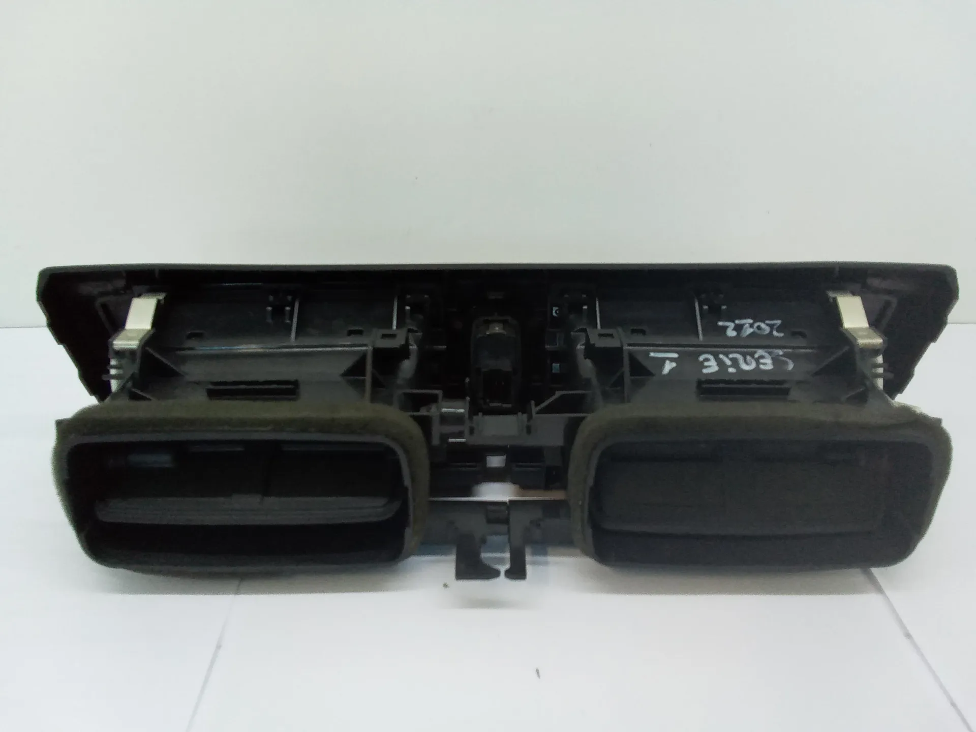 CORNICE BOCCHETTE ARIA CRUSCOTTO con codice 9205357-11 da BMW Serie 1 F20 (11>19) Benzina (2013)