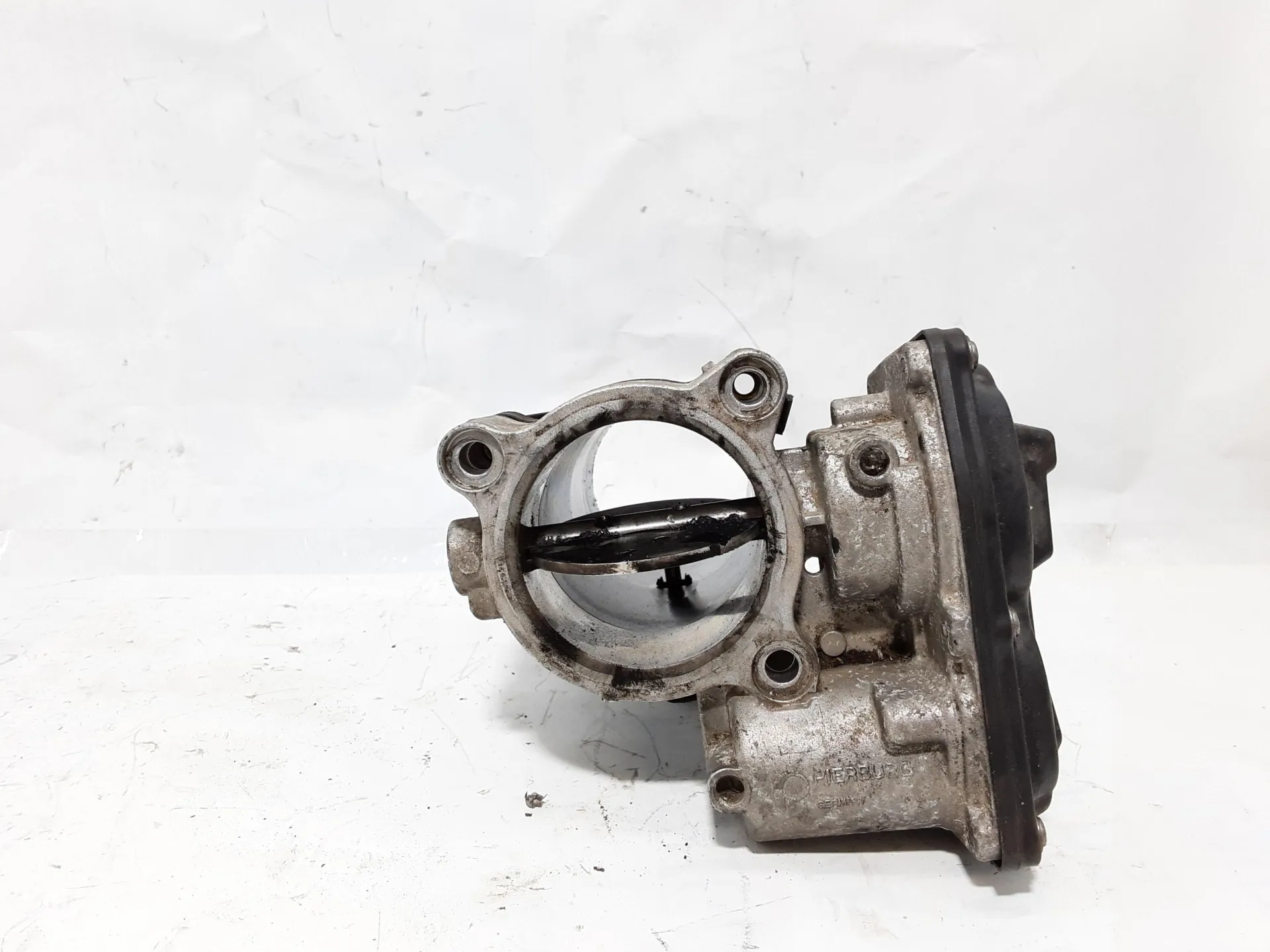 CORPO FARFALLATO con codice 13547810752 da BMW Serie 1 F20 (11>19) 2000 Diesel 135 kW / 184 CV con codice motore N47D20C/N47 D20 C (2013)