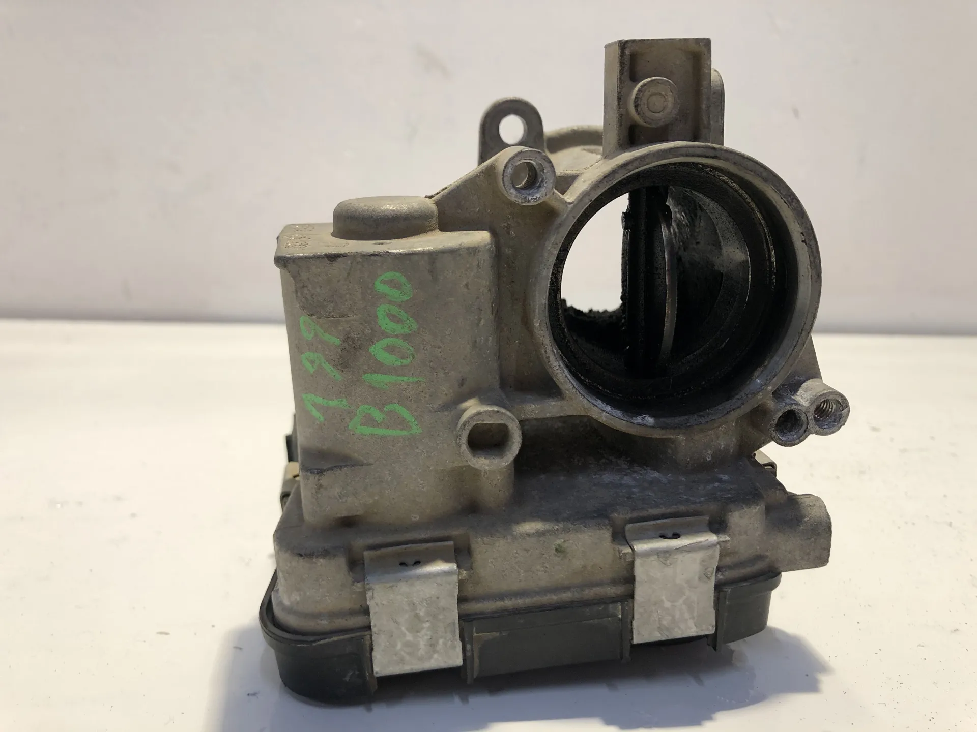 CORPO FARFALLATO con codice 40DFP1C146 da FIAT Punto EVO 1300 Diesel (2012)