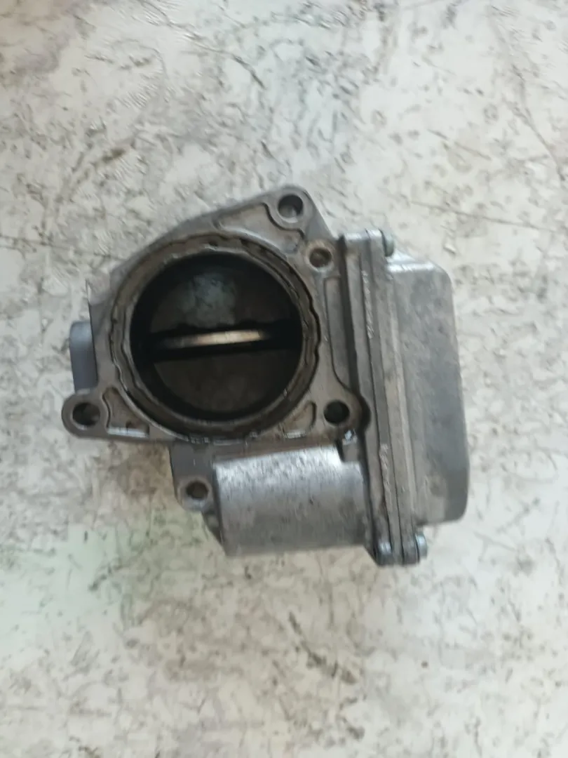 CORPO FARFALLATO con codice 036128063V120 da VOLKSWAGEN Golf 5 Berlina (03>08) 1900 Diesel con codice motore BKC (2008)