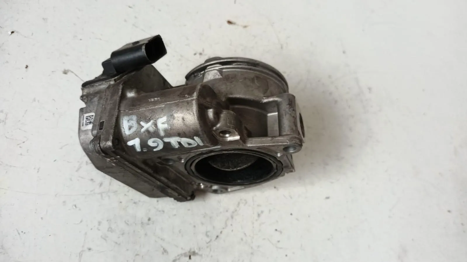 CORPO FARFALLATO con codice A2C53099815 da VOLKSWAGEN Golf 5 Berlina (03>08) 1900 Diesel con codice motore BFX/BFX (2008)
