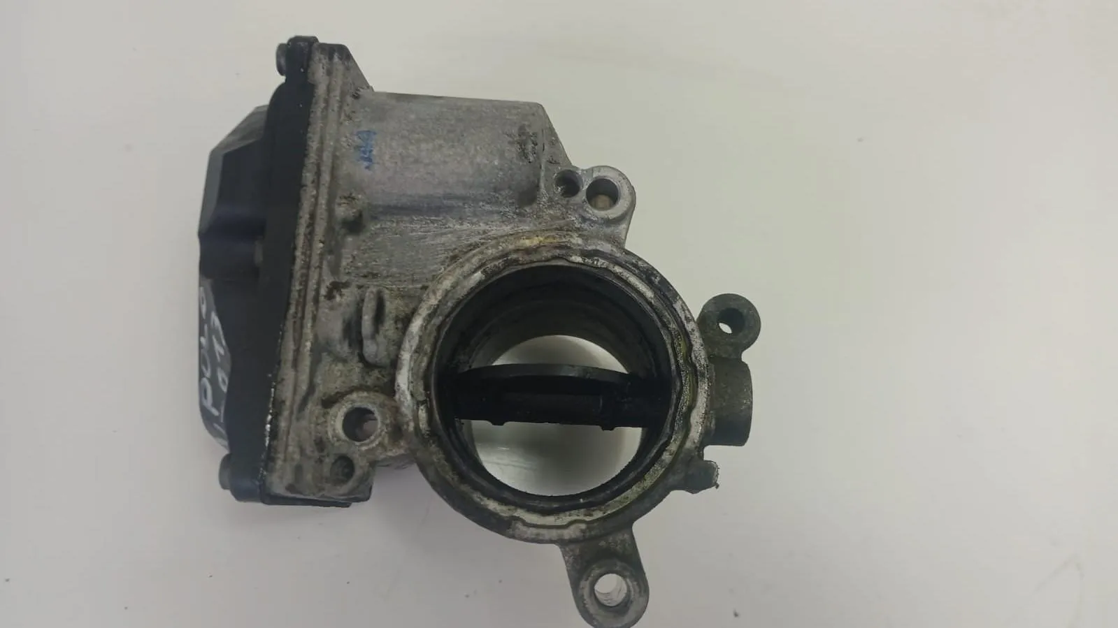 CORPO FARFALLATO con codice 03L128063 R da VOLKSWAGEN Polo 5Â° Serie 1200 Diesel con codice motore CFW/CFW (2013)