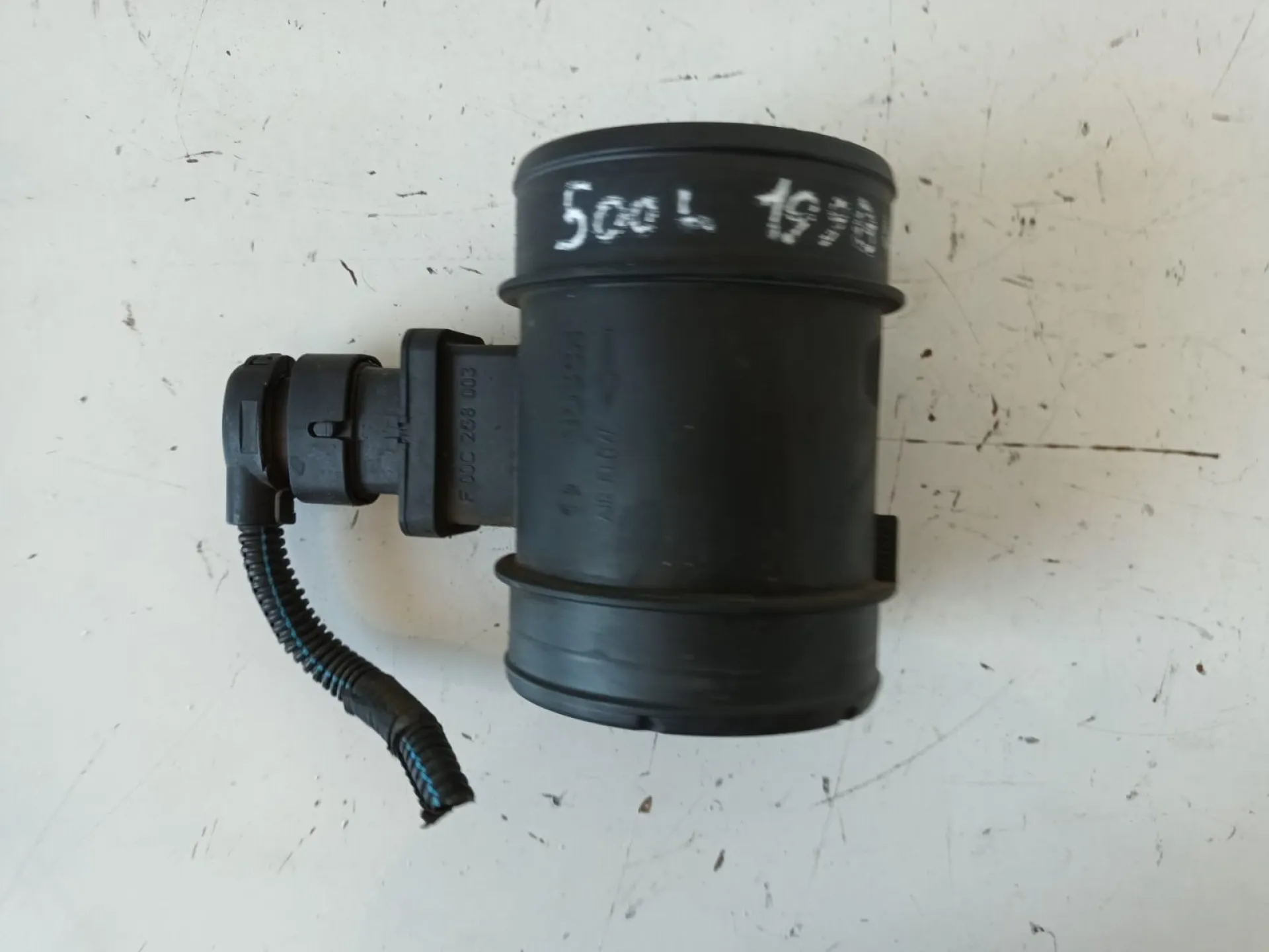 DEBIMETRO con codice 0281006054 da FIAT 500 L Serie (351_352) (12>) 1300 Diesel con codice motore 199B4000 (2013)