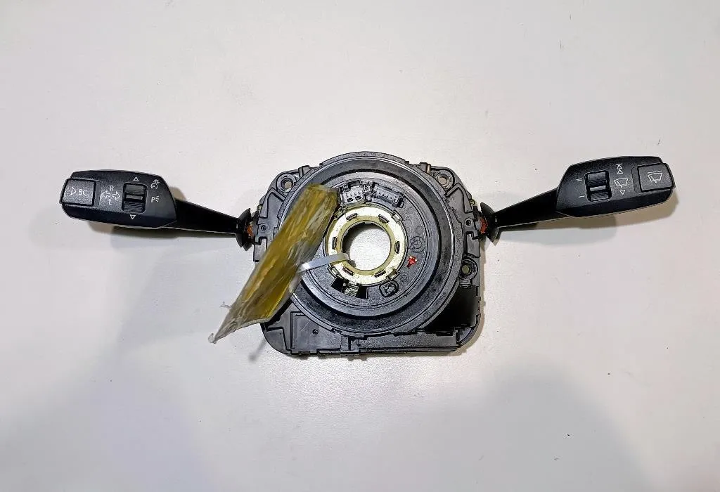 DEVIOLUCI con codice 696266203 da BMW Serie 1 Serie (E87) (04>07) 1995 diesel (2004)