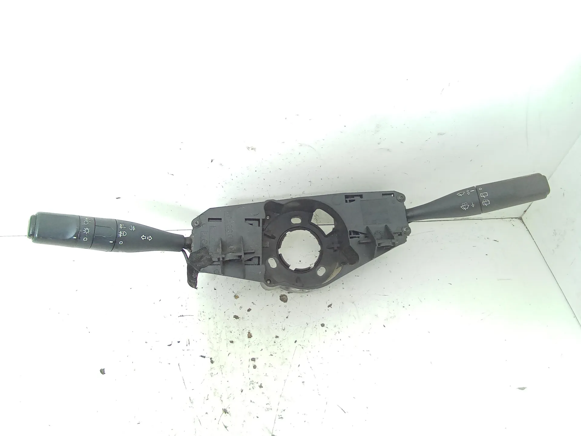 DEVIOLUCI con codice 9623337580 da PEUGEOT 106 2Â° Serie 1500 Diesel 42 (1998)