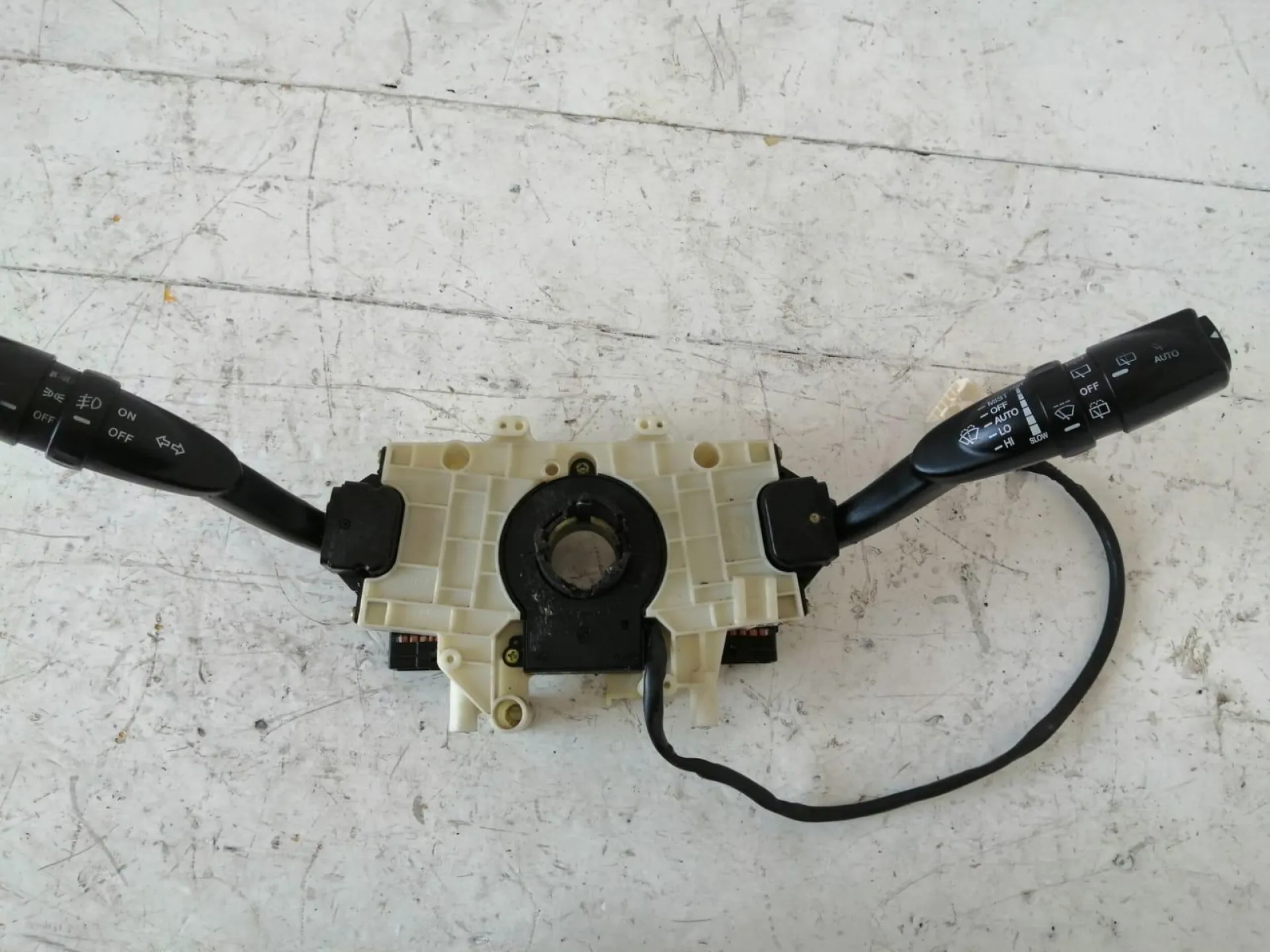 DEVIOLUCI con codice 8590009153 da SSANGYONG Actyon 1Â° Serie 2000 Diesel (2009)