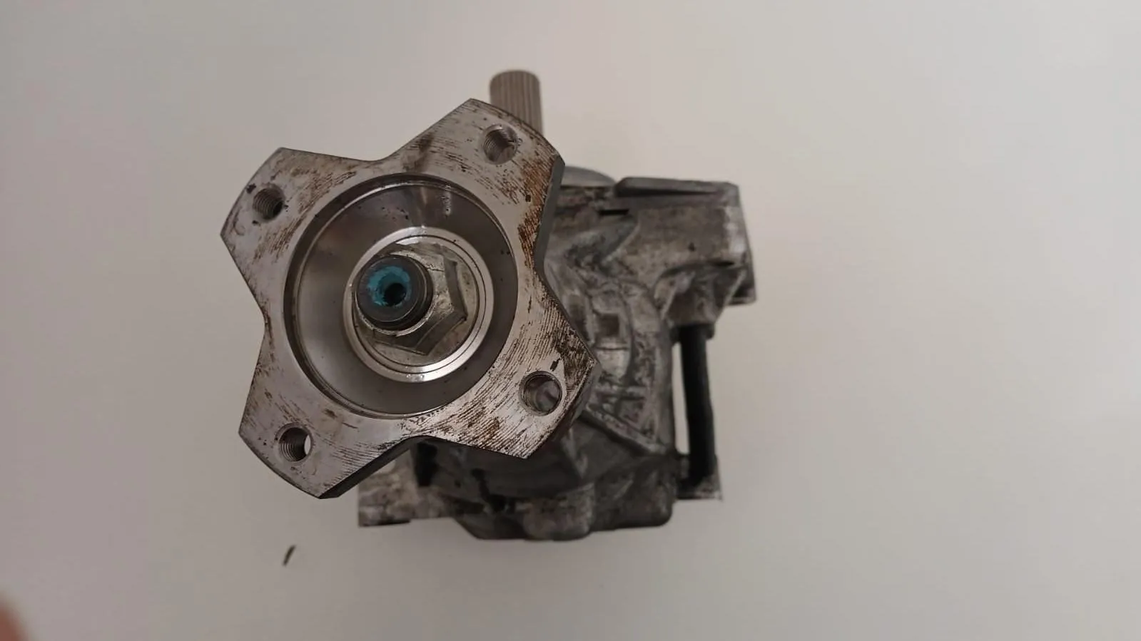 DIFFERENZIALE ANTERIORE con codice con codice motore M9R/M9R da NISSAN Qashqai 2Â° Serie 2000 Diesel (2013)