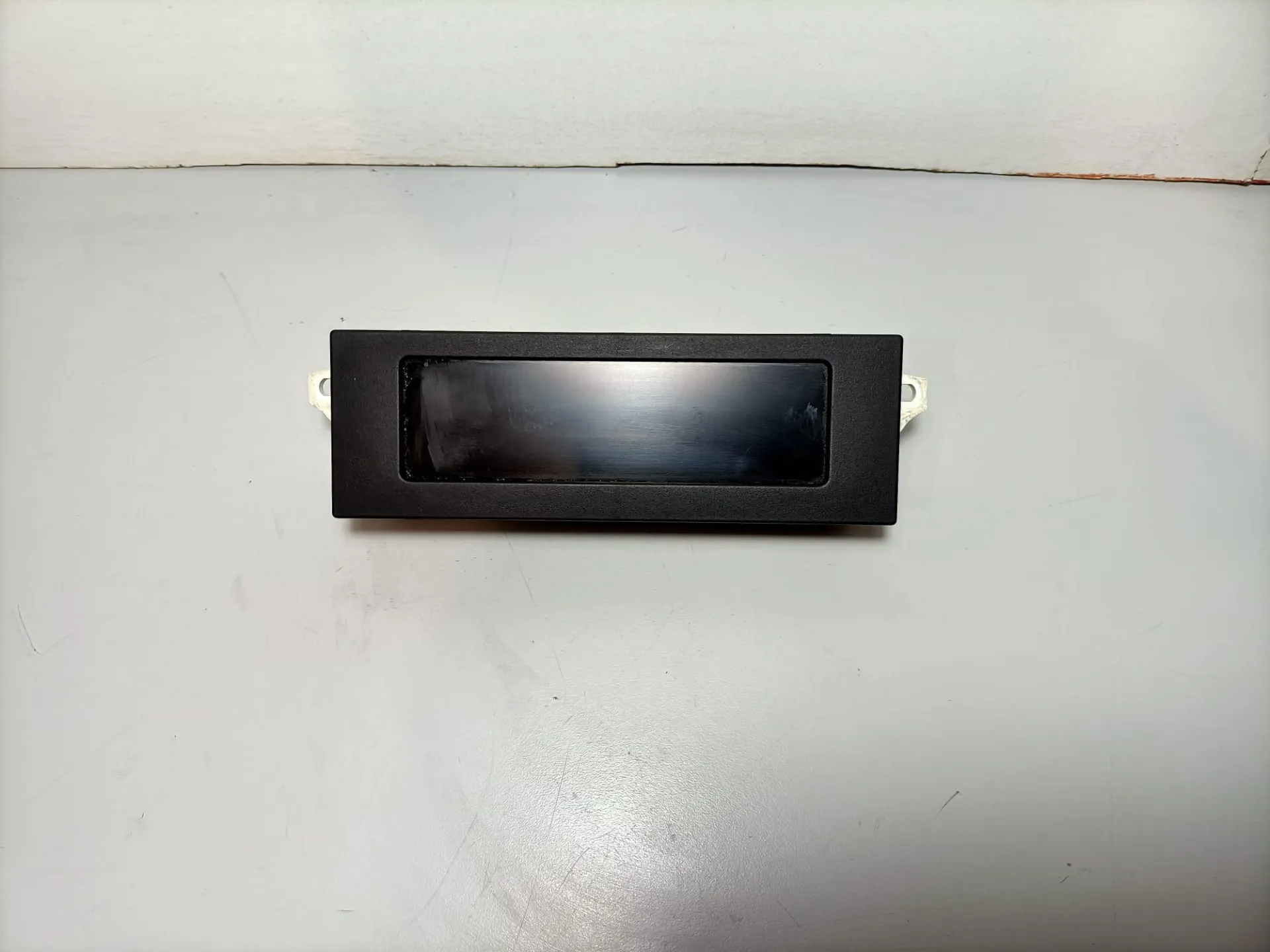 DISPLAY con codice 96666323XT-01 da CITROEN C3 Serie (09>15) 1400 Diesel 50 kW / 68 CV con codice motore 8HR/8HR (DV4C), 8HZ (DV4TD) (2014)
