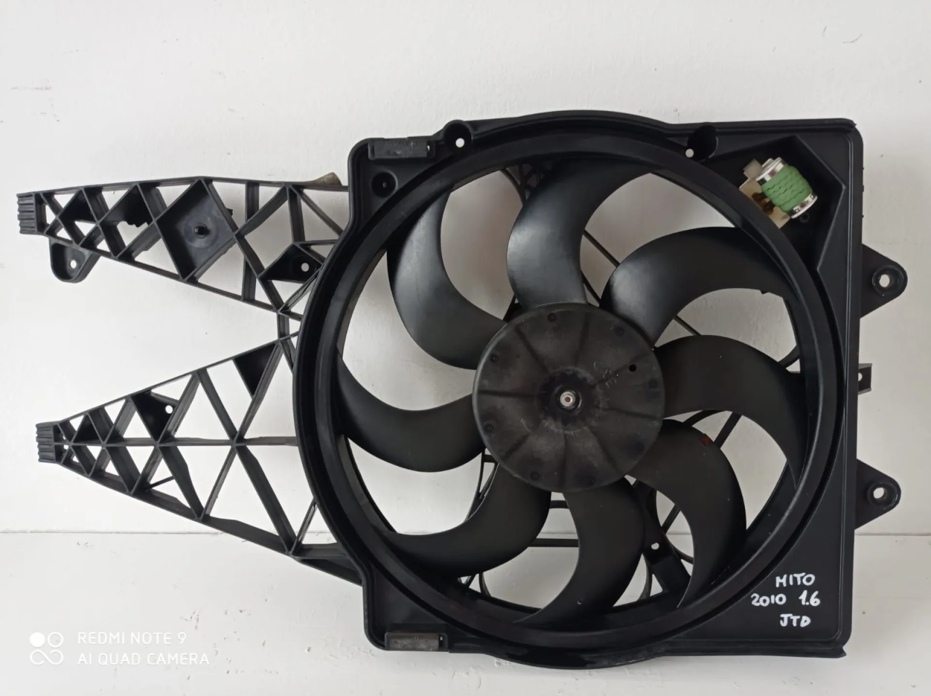 ELETTROVENTOLA con codice 886300000 da ALFA ROMEO Mito Serie (955_) (08>) 1600 Diesel (2010)