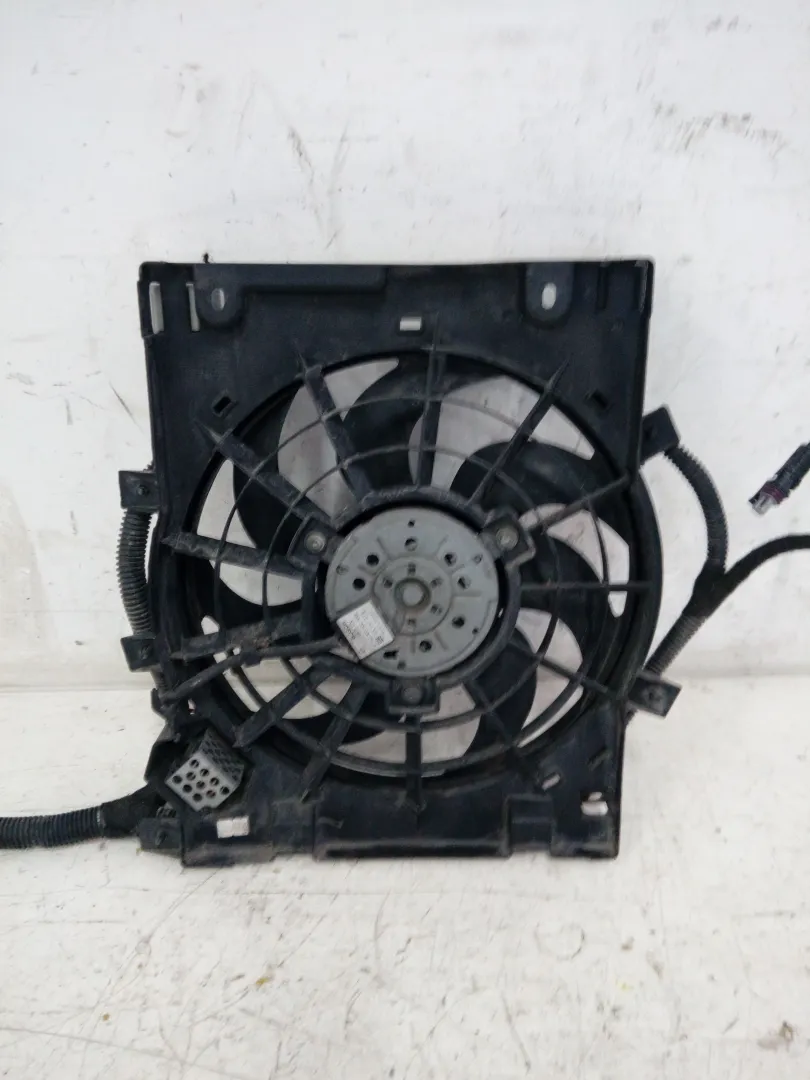 0130303302 / 13147279 / 012852B / 0936821 / 3135103605 ELETTROVENTOLA OPEL Astra H Berlina 2Â° serie 1900 Diesel (2010)