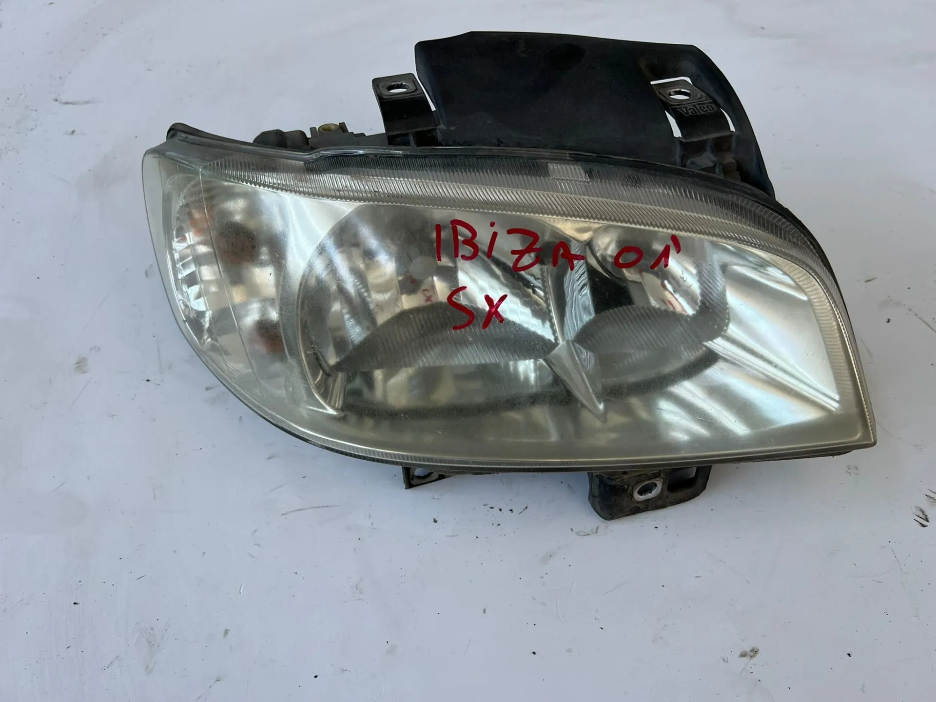 Fanale anteriore sinistro Seat Cordoba 1.4 B del 2001
