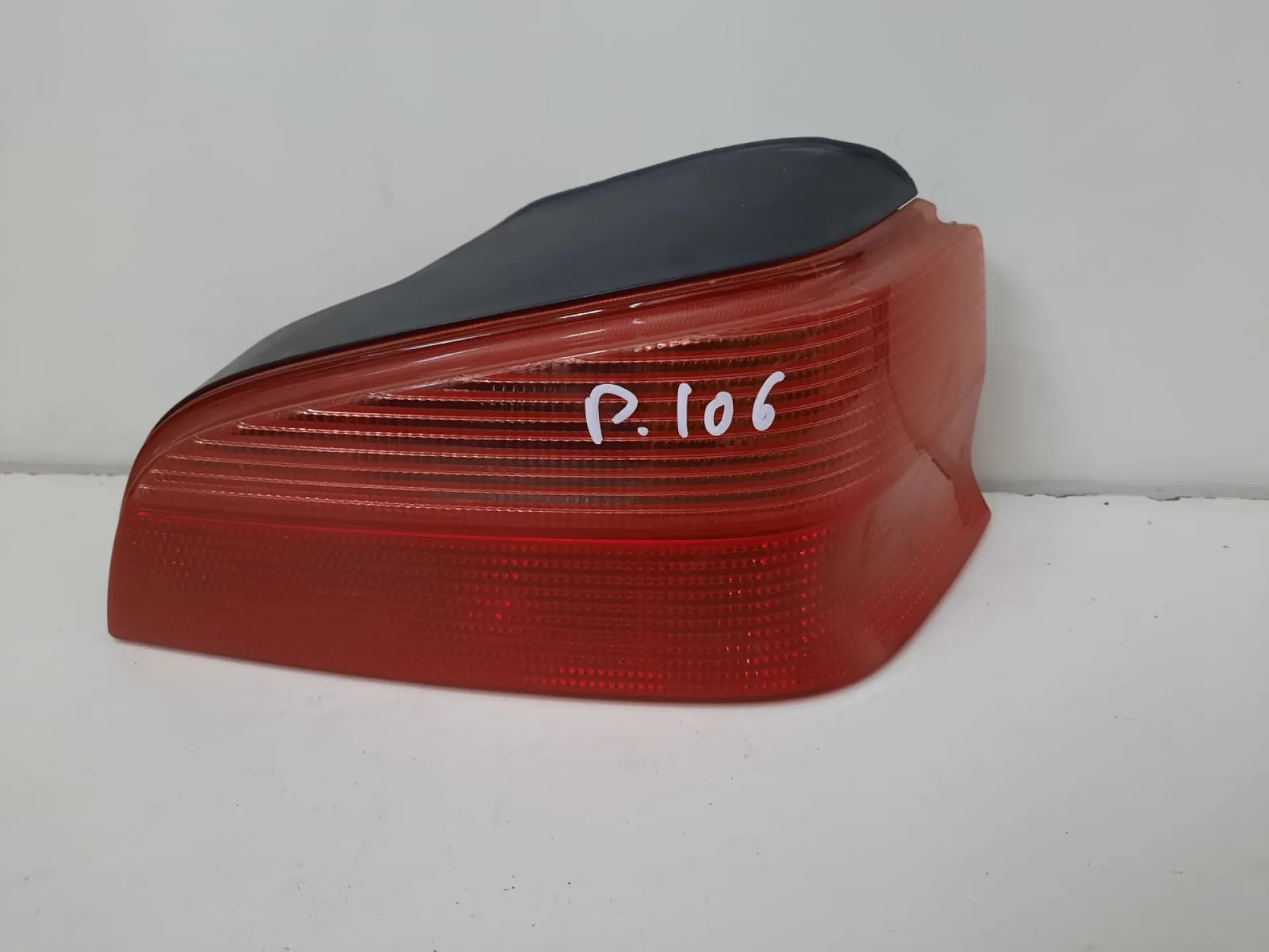 Fanale posteriore destro Peugeot 106 del 1998 1.1 Benzina