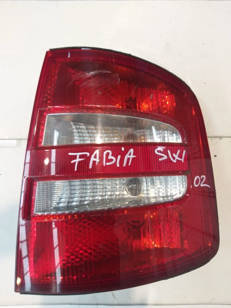 Fanale posteriore destro Skoda Fabia del 2001