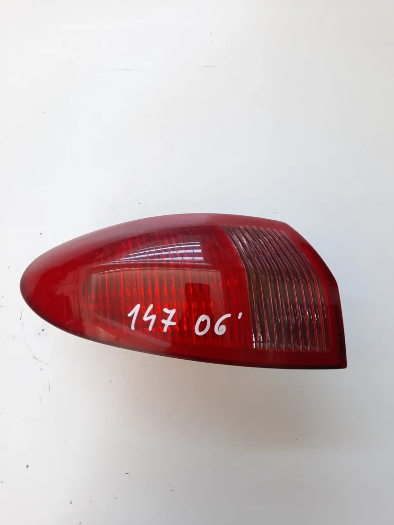 Fanale posteriore sinistro Alfa Romeo 147 1.9 D del 2006