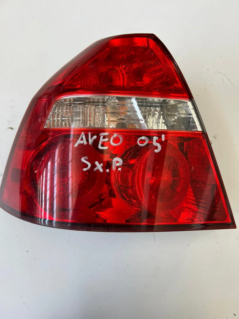 Fanale posteriore sinistro Chevrolet Aveo 1.4 B del 2005