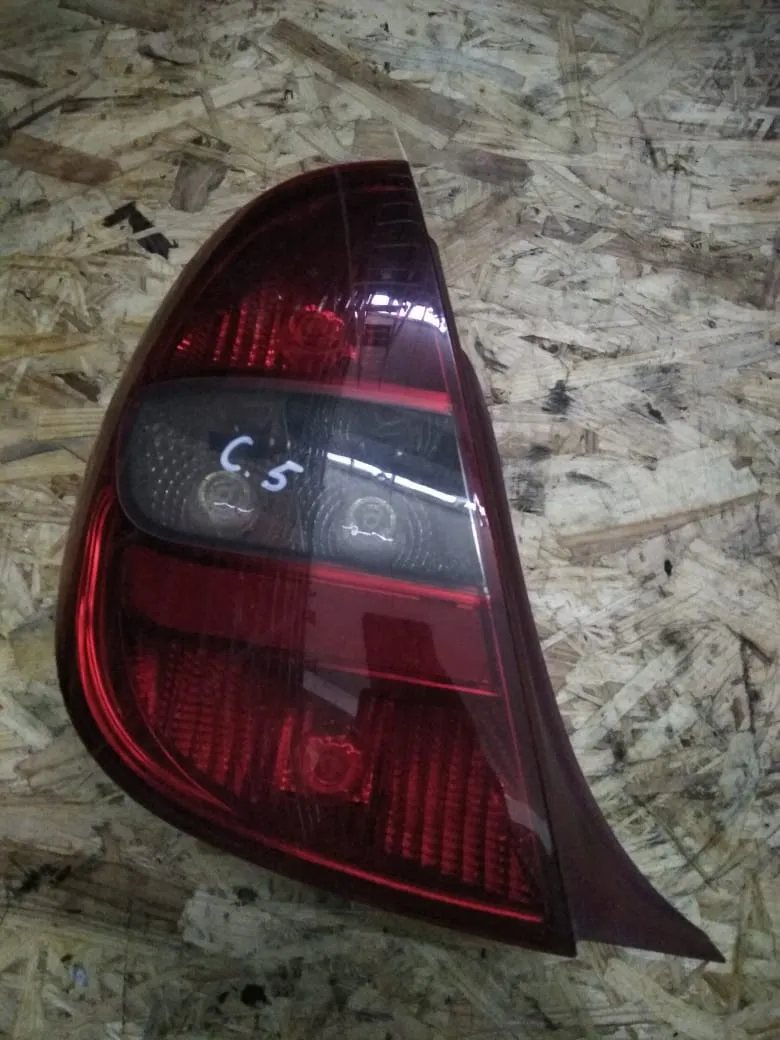 Fanale posteriore sinistro Citroen C5 del 2003