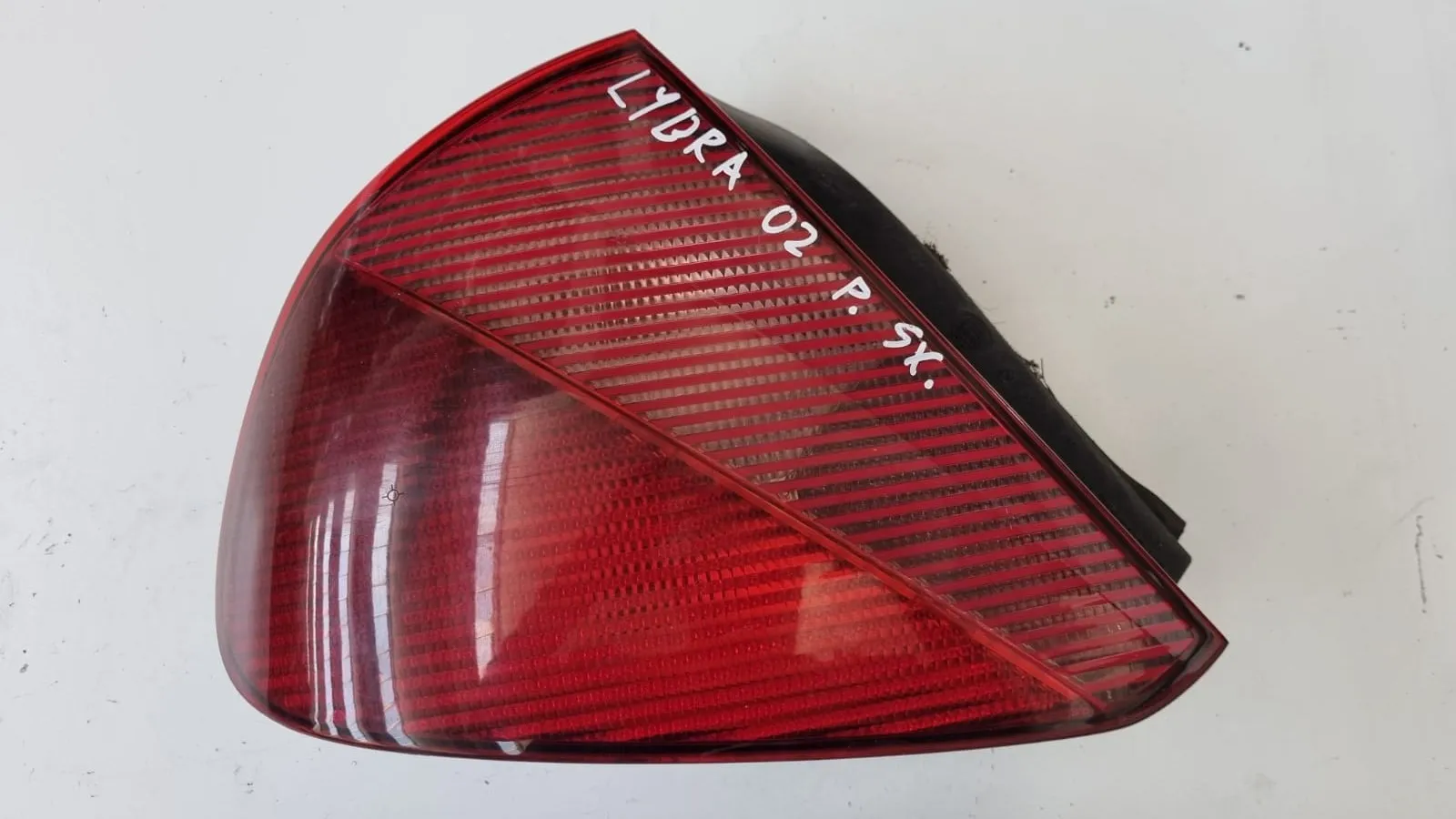Fanale posteriore sinistro Lancia Lybra 1.9 D del 2002