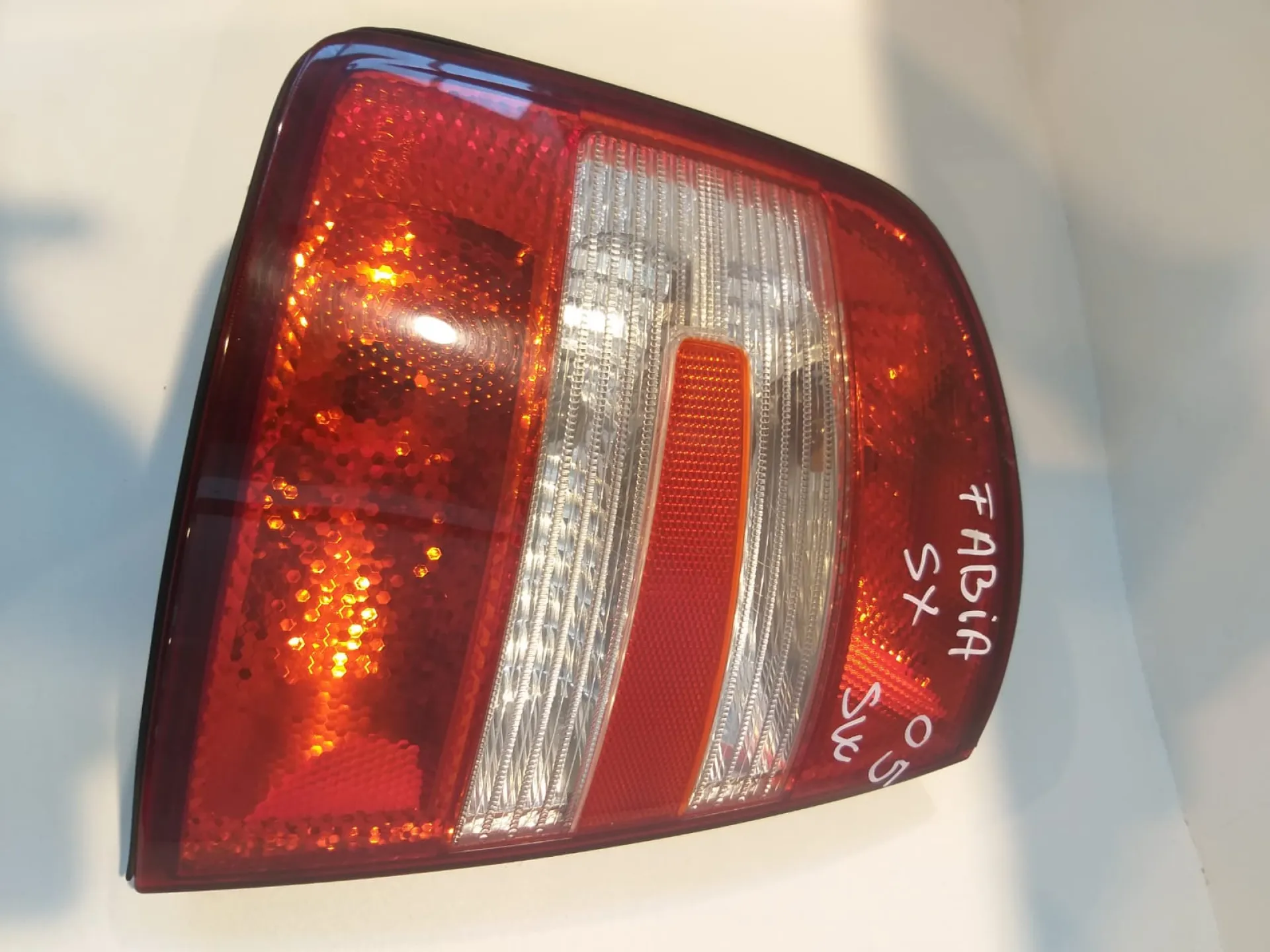 Fanale posteriore sinistro Skoda Fabia del 2005 SW