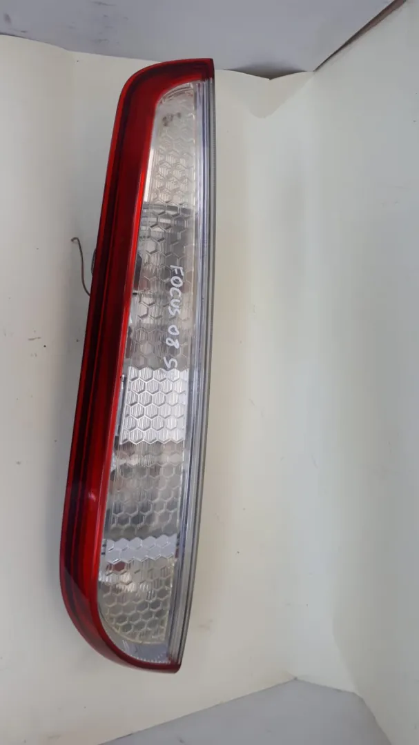 Fanale posteriore sinsitro Ford Focus del 2008 SW 1.6 Diesel