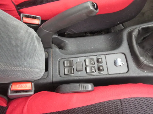 FANALINO POST. SX VOLVO V40 96>00