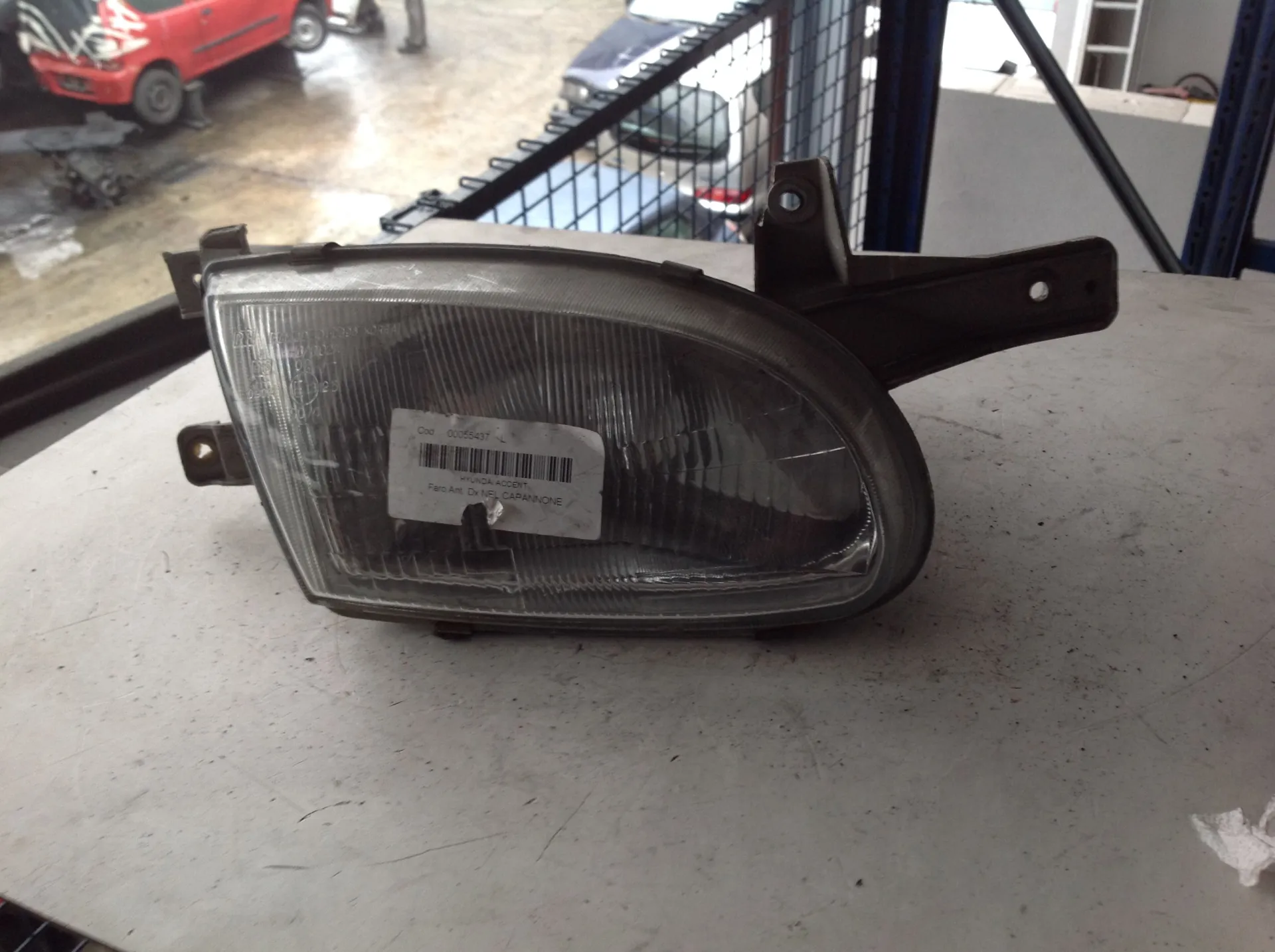 FARO ANTERIORE DESTRO PASSEGGERO HYUNDAI Accent 2Â° Serie Benzina (1998)