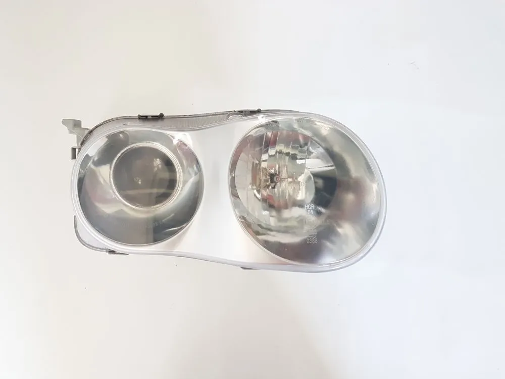 FARO ANTERIORE DESTRO PASSEGGERO con codice 9210427510 da HYUNDAI CoupÃ© 2Â° Serie 2000 Benzina 101 (2000)