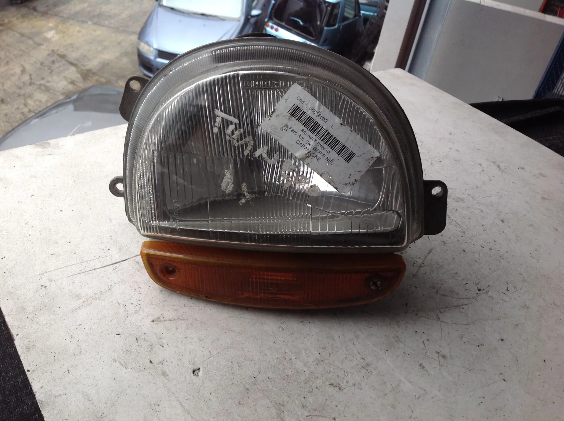 FARO ANTERIORE DESTRO PASSEGGERO RENAULT Twingo I serie (93>98) Benzina