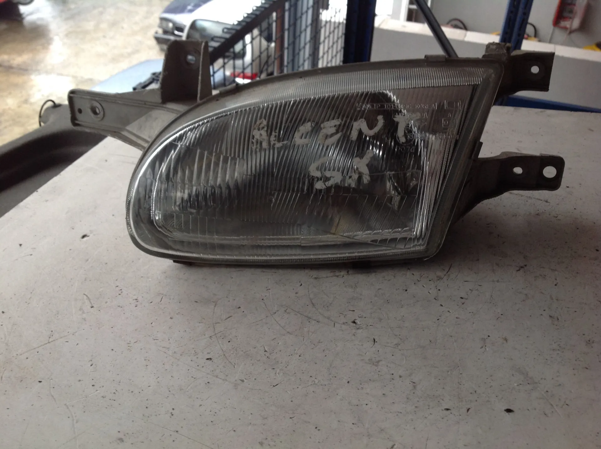 FARO ANTERIORE SINISTRO GUIDA HYUNDAI Accent 2Â° Serie Benzina (1998)