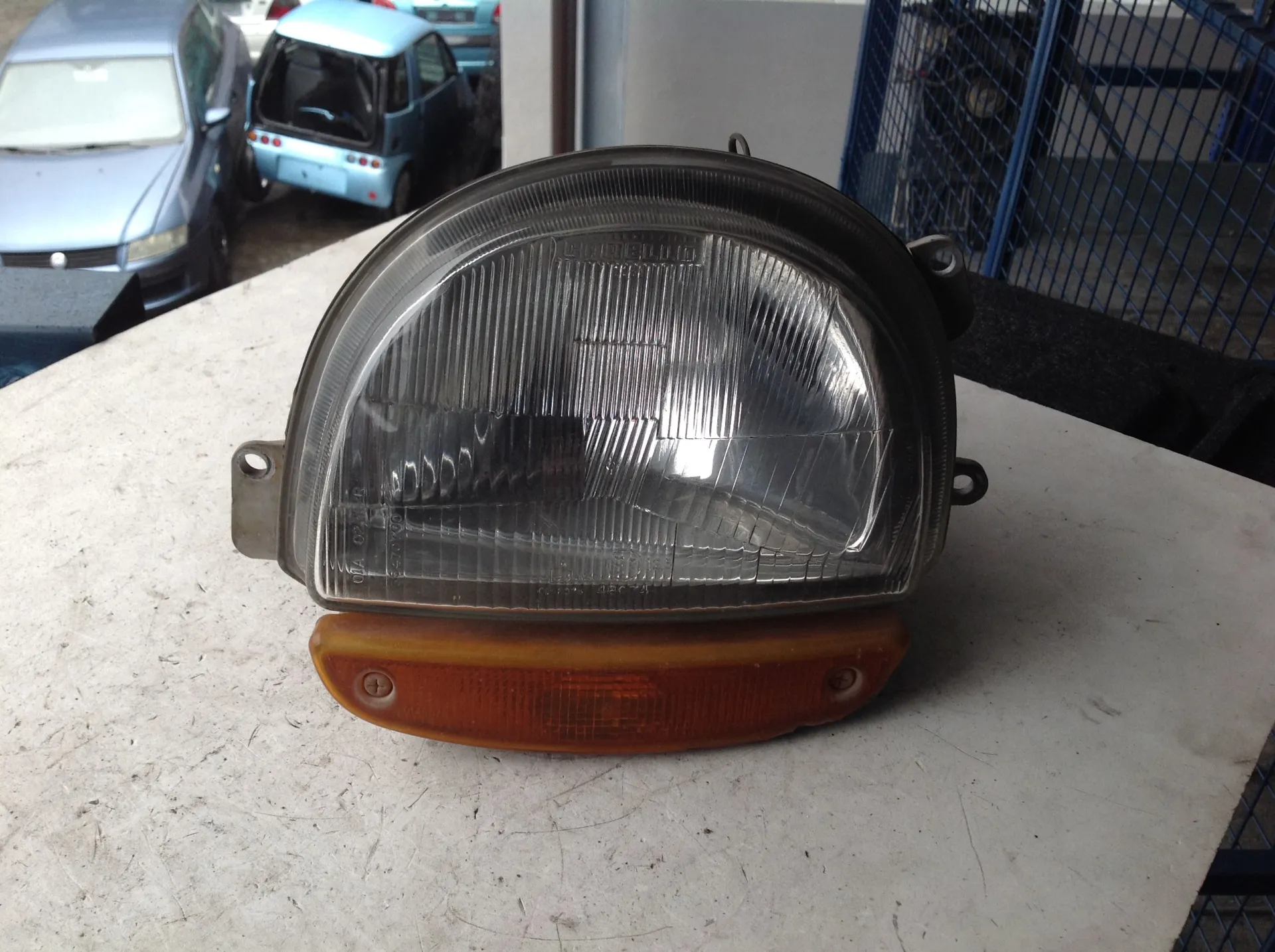 FARO ANTERIORE SINISTRO GUIDA RENAULT Twingo I serie (93>98) Benzina