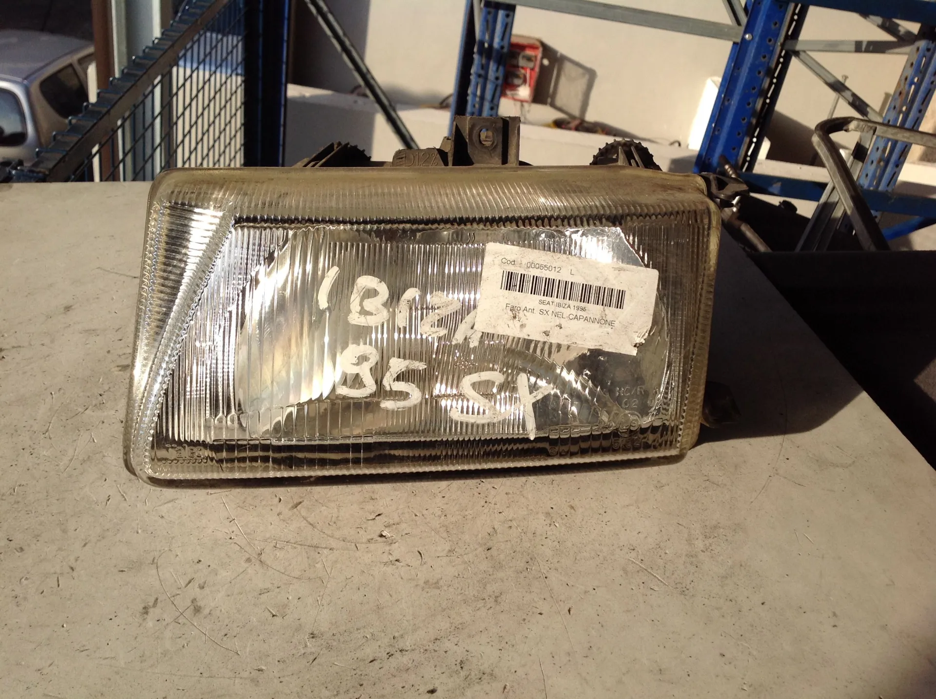 FARO ANTERIORE SINISTRO GUIDA con codice 6K0941009A da SEAT Ibiza Serie (96>99) Benzina (1997)