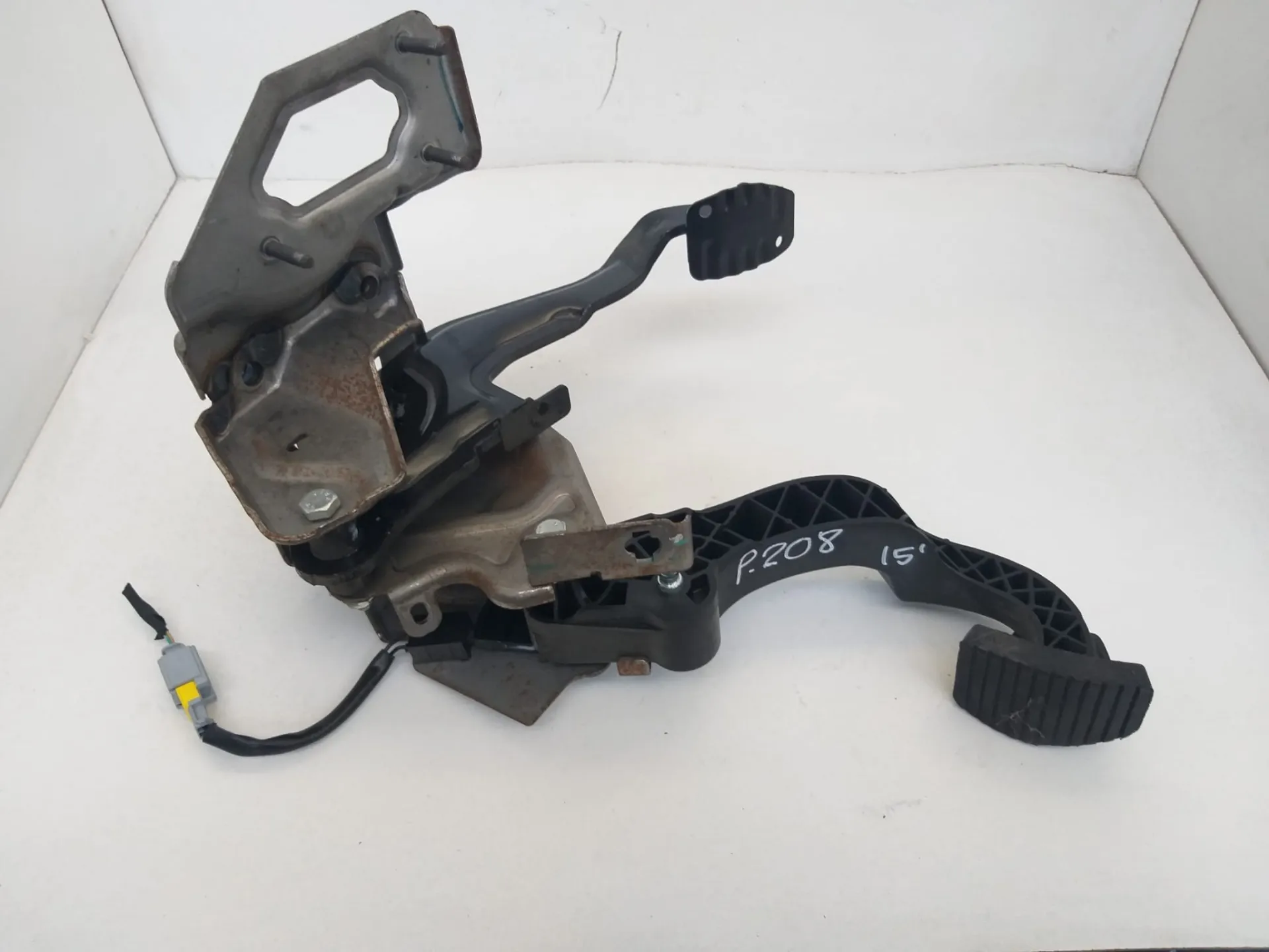 Gruppo pedali Peugeot 208 del 2015 1.4 Diesel