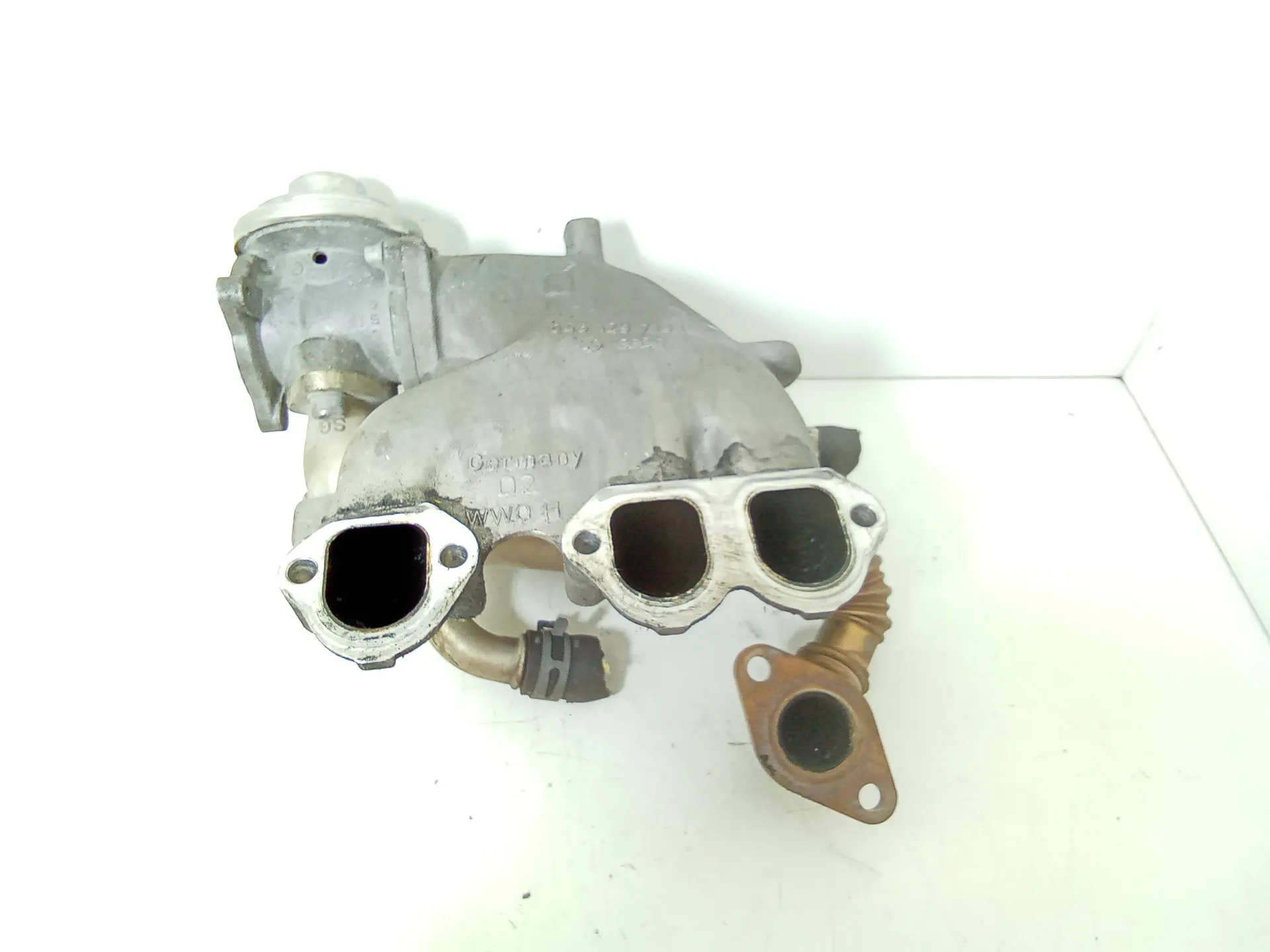 GRUPPO VALVOLA EGR con codice 045131513p da VOLKSWAGEN Polo 4Â° Serie 1400 Diesel 51 con codice motore Bnm (2008)