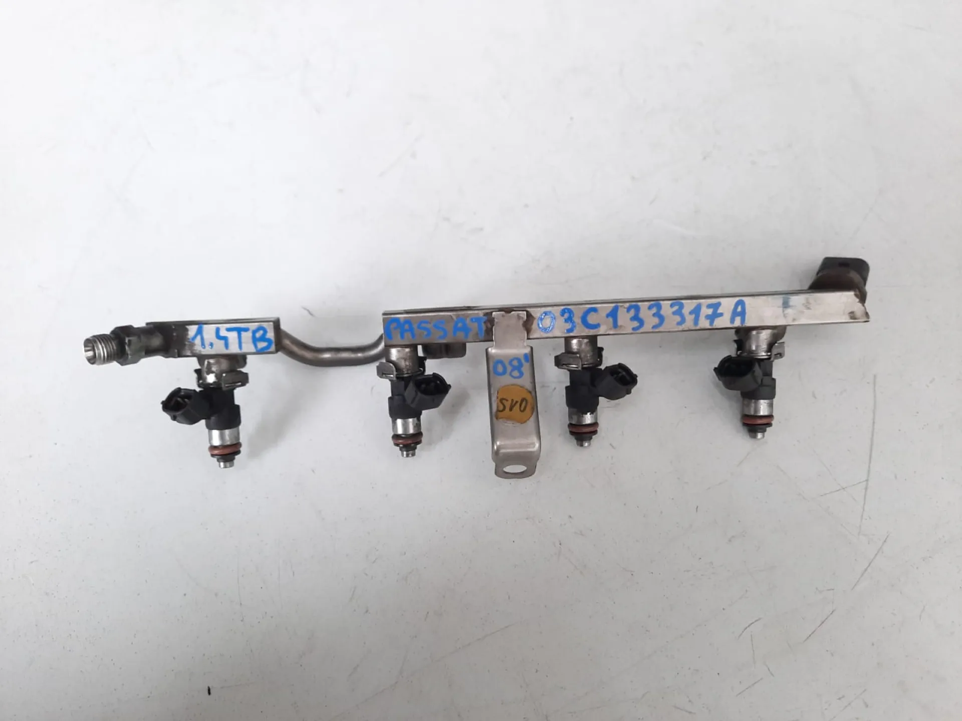 Iniettori VW Passat 1.4 TB del 2008 CODICE RICAMBIO : 03C133317A