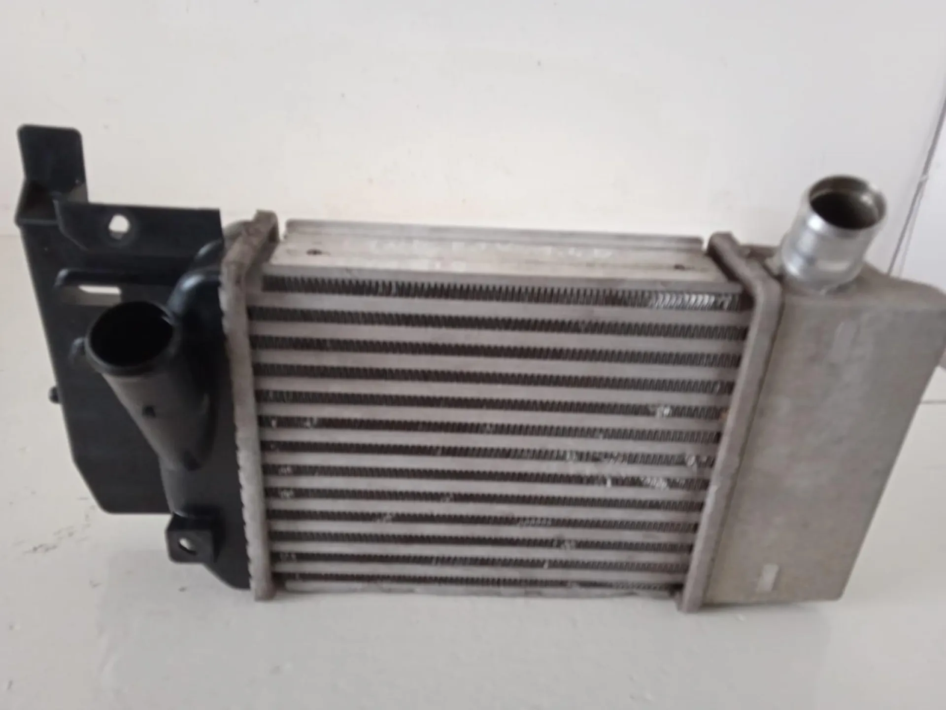 INTERCOOLER con codice JD1271005100 da TOYOTA Yaris Serie (08>11) 1400 Diesel con codice motore 1ND FTV/1ND FTV (2011)