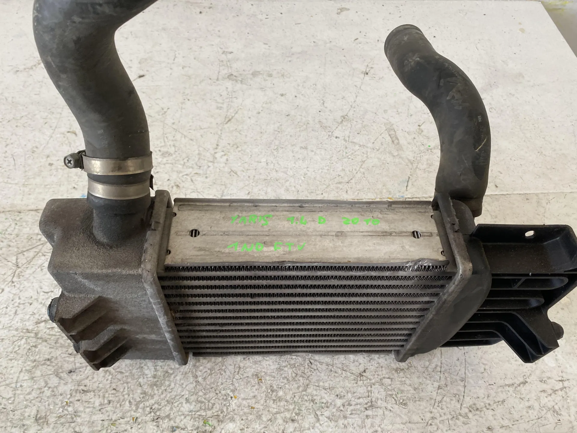 INTERCOOLER con codice JD127100-5100 da TOYOTA Yaris Serie (08>11) 1400 Diesel con codice motore 1ND FTV (2010)
