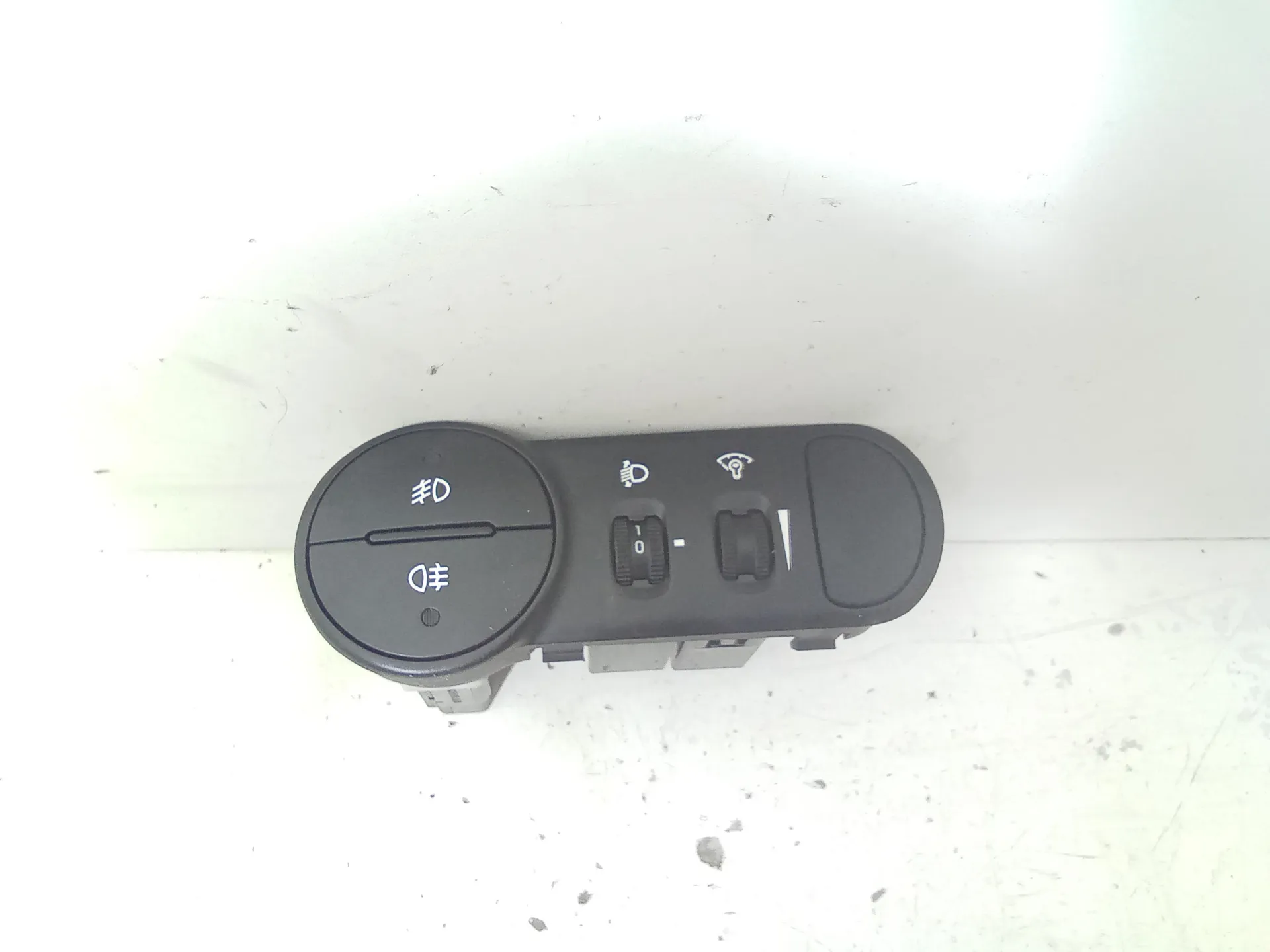 INTERRUTTORE COMANDO LUCI HYUNDAI i10 1Â° Serie 1100 Bifuel/Gas 48 kW / 65 CV (2010)