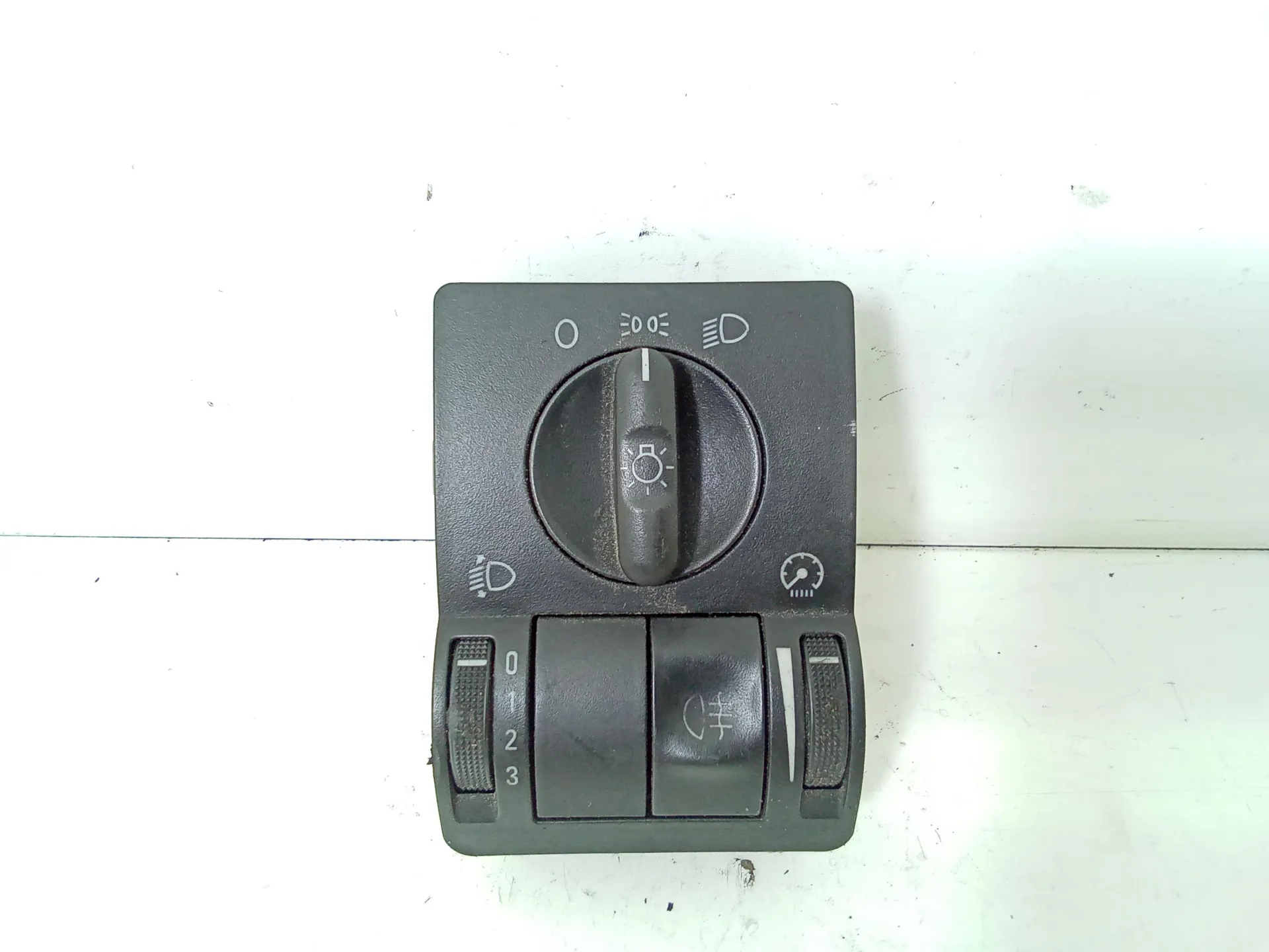 INTERRUTTORE COMANDO LUCI con codice 9616612 da OPEL Corsa C 5P 1Â° Serie Benzina (2003)