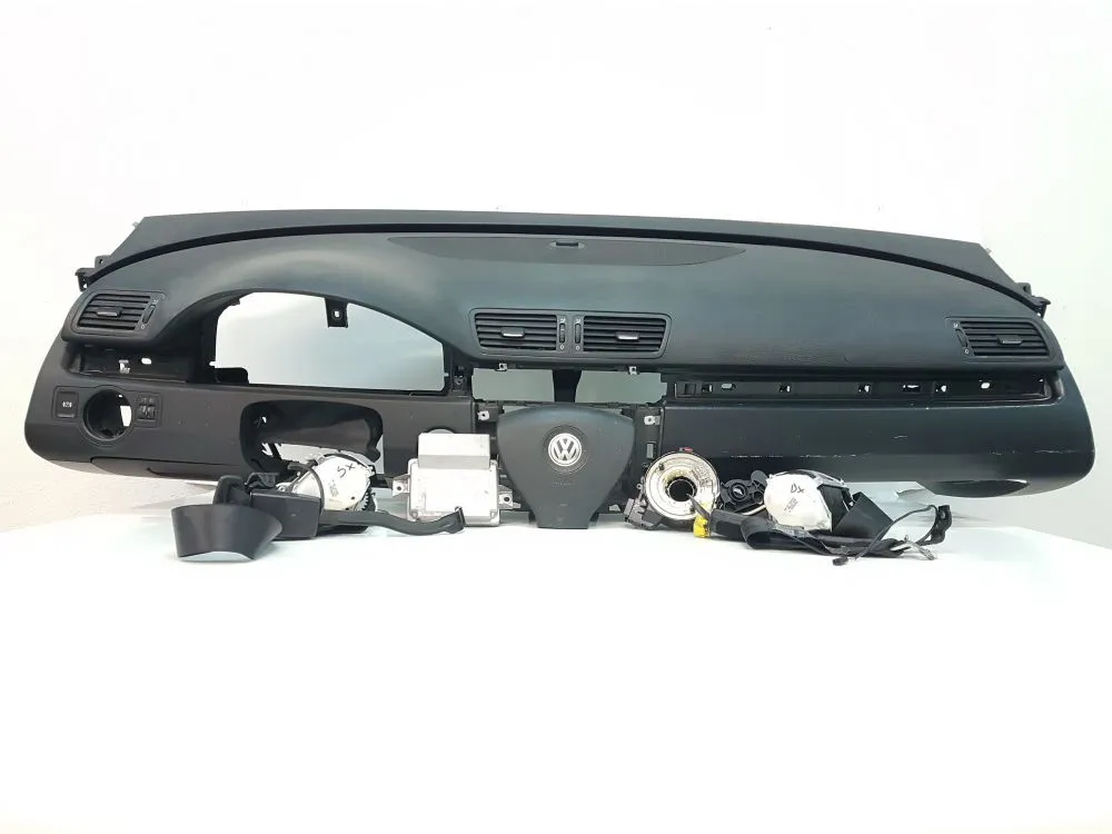 KIT AIRBAG COMPLETO con codice 000000 da VOLKSWAGEN Passat Variant 4Â° Serie 1900 Diesel 77 (2007)