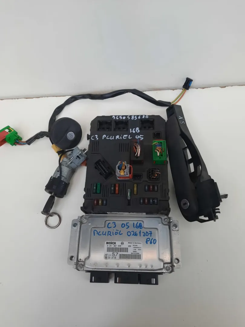 Kit centralina Citroen C3 Pluriel del 2005 1.6 Benzina CODICE RICAMBIO : 0261207860
