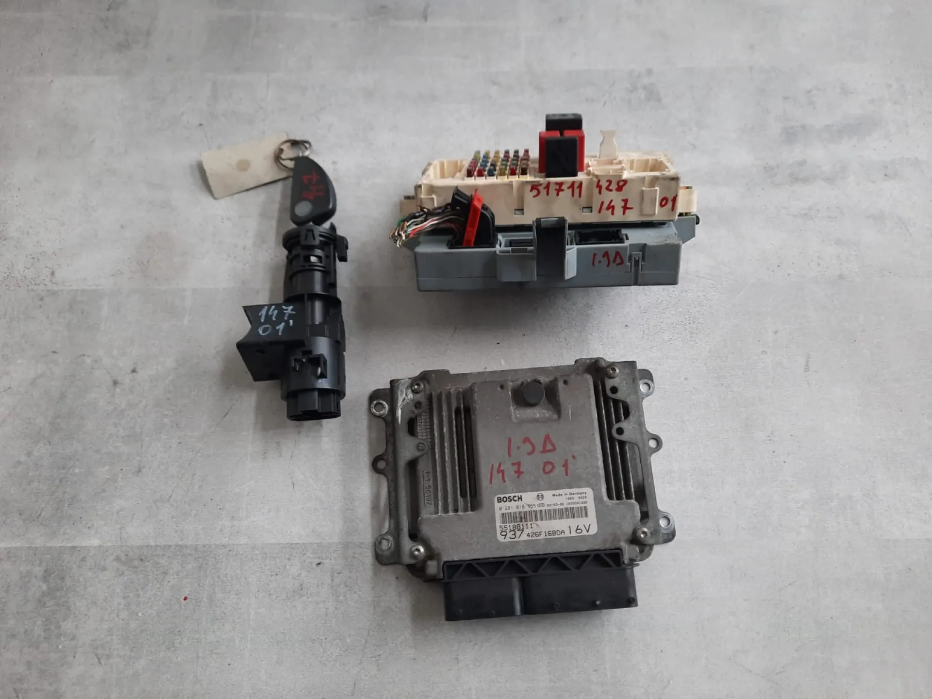 Kit centralina motore Alfa Romeo 147 1.9 D del 2001 CODICE RICAMBIO : 55188111