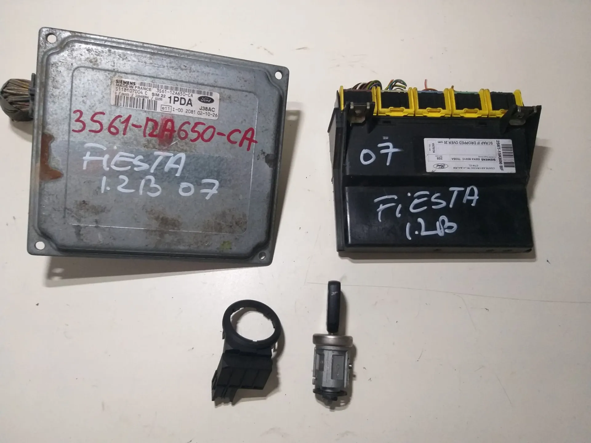 Kit centralina motore Ford Fiesta 1.2 B del 2007 CODICE RICAMBIO : 3561-12A650-CA